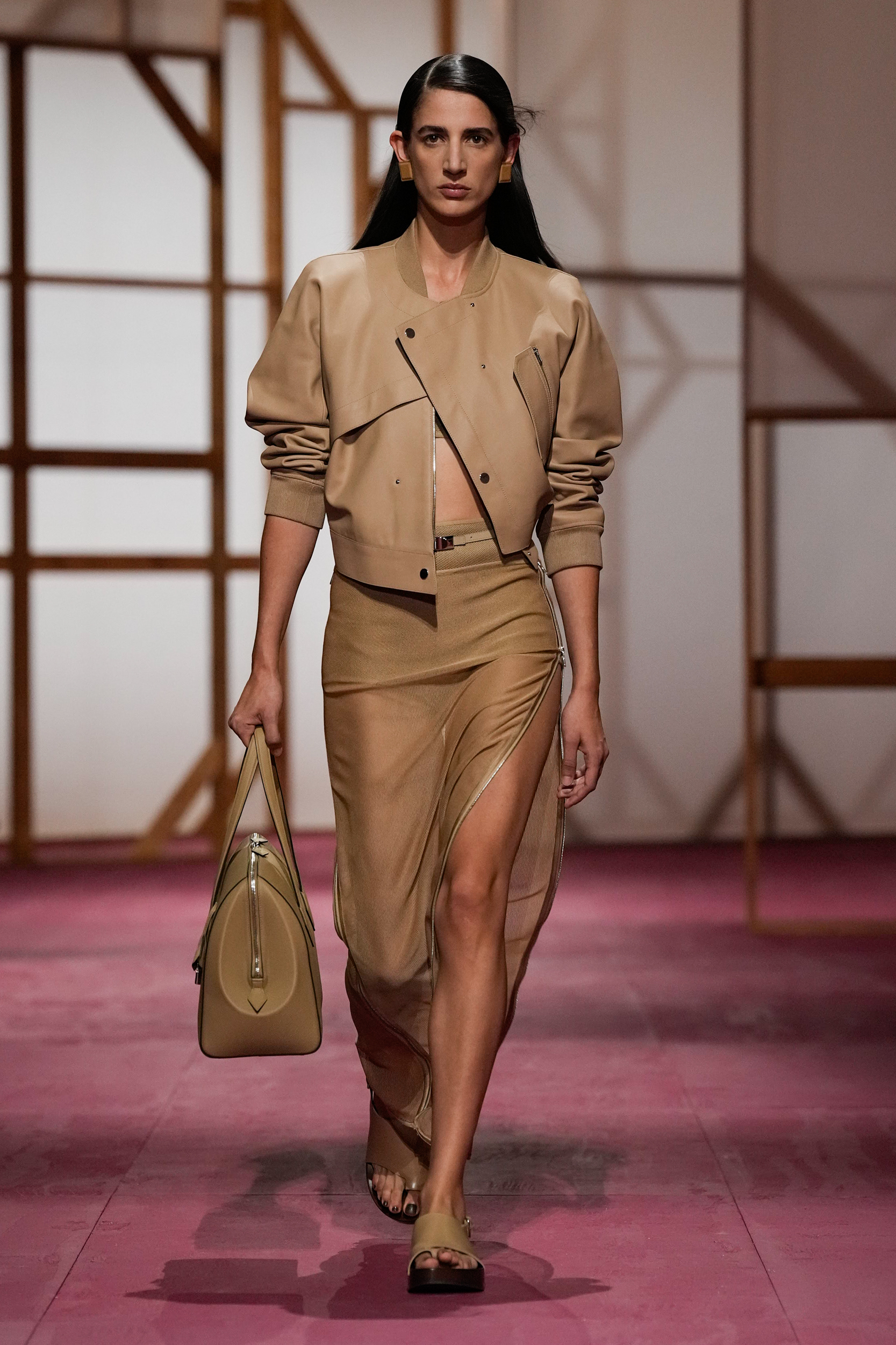 Hermes Spring 2025 Fashion Show