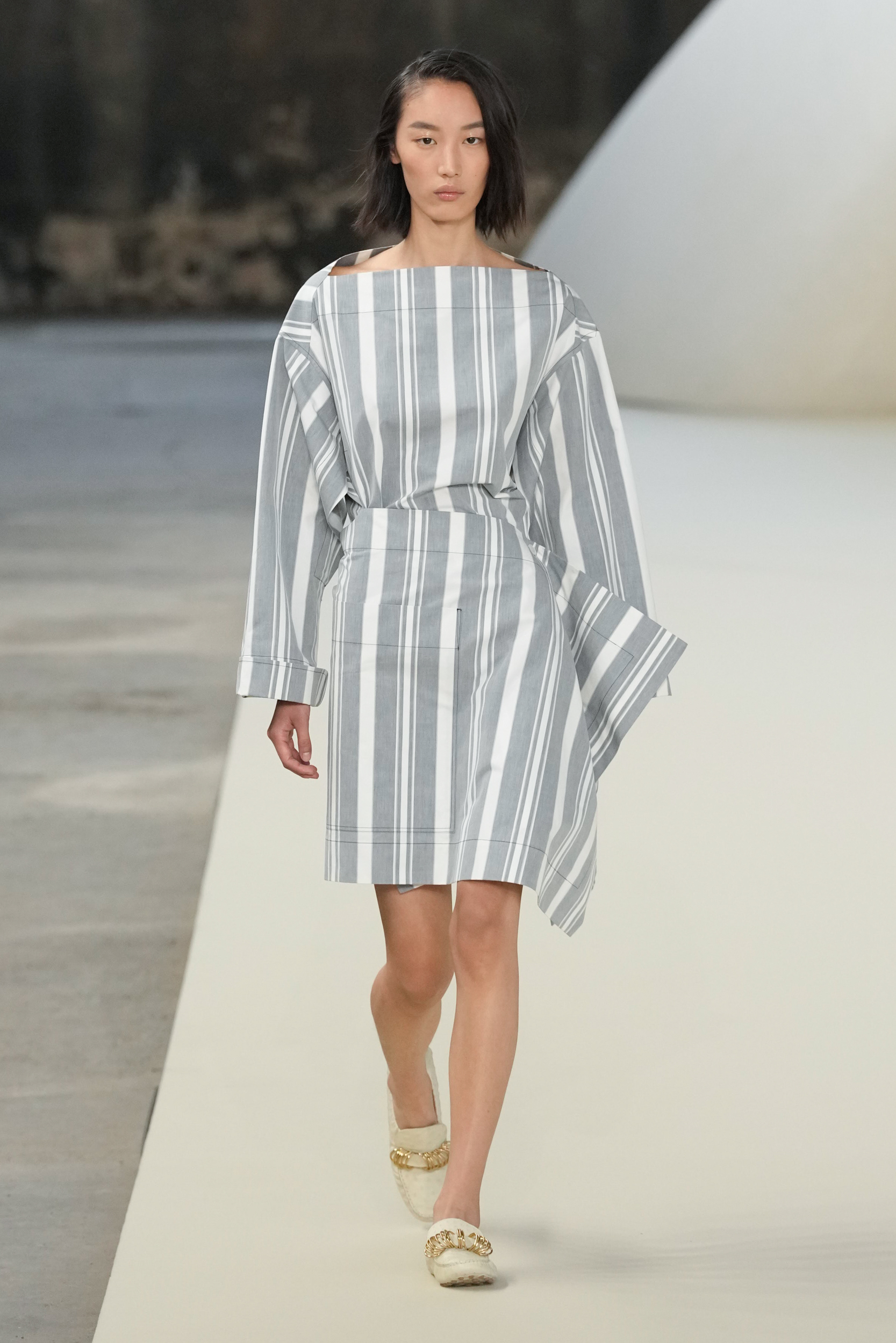 Tod S Spring 2025 Fashion Show