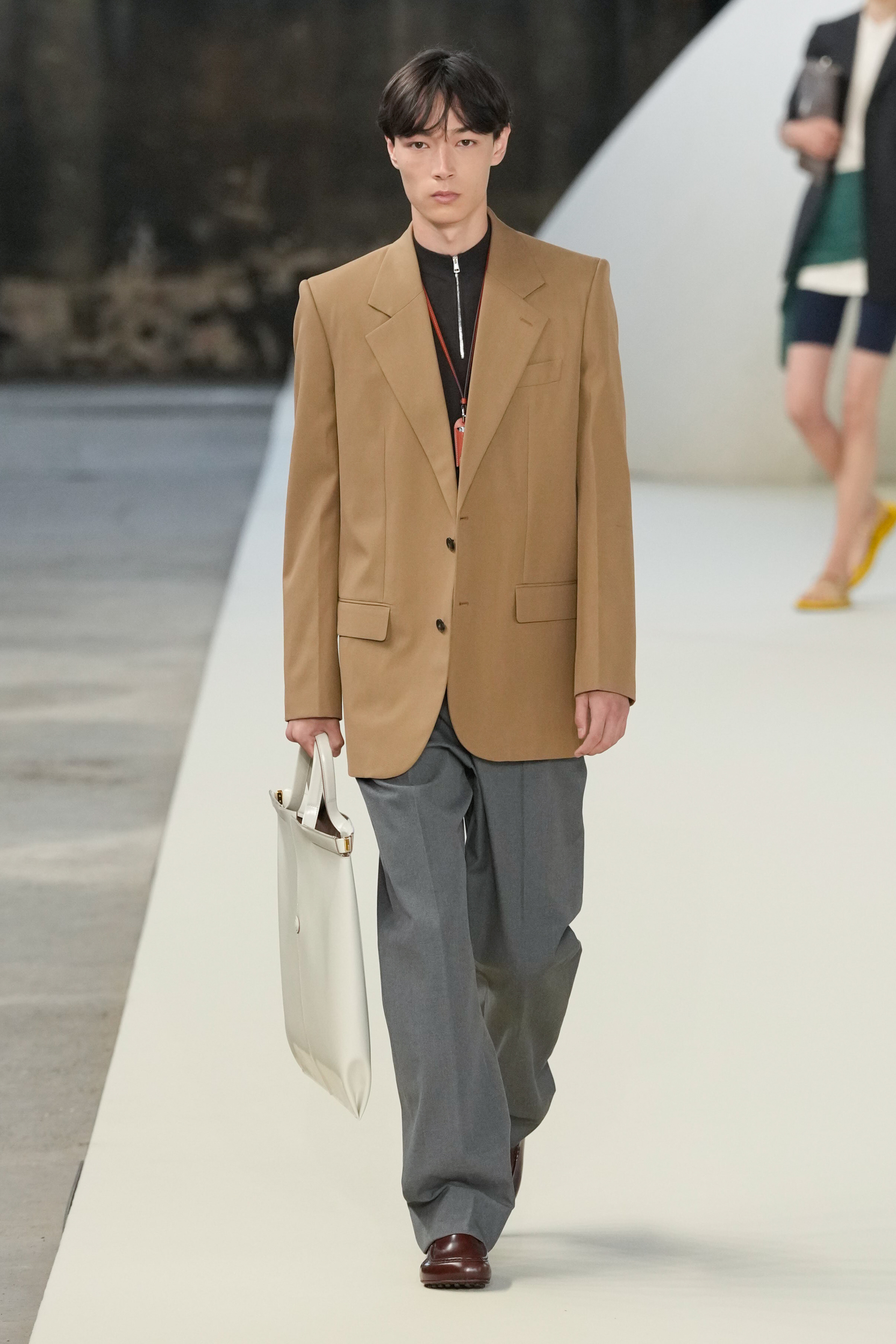 Tod S Spring 2025 Fashion Show