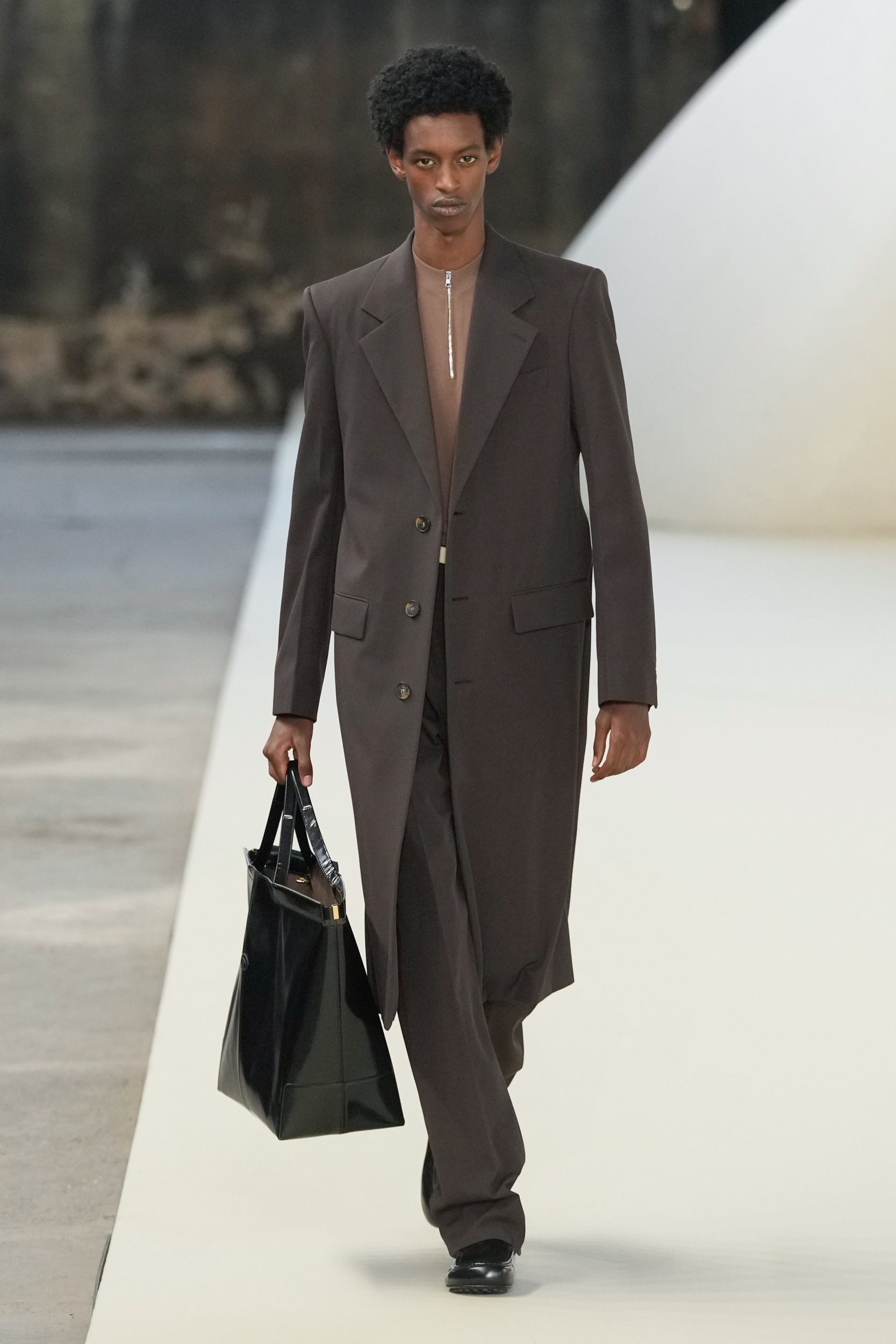 Tod S Spring 2025 Fashion Show