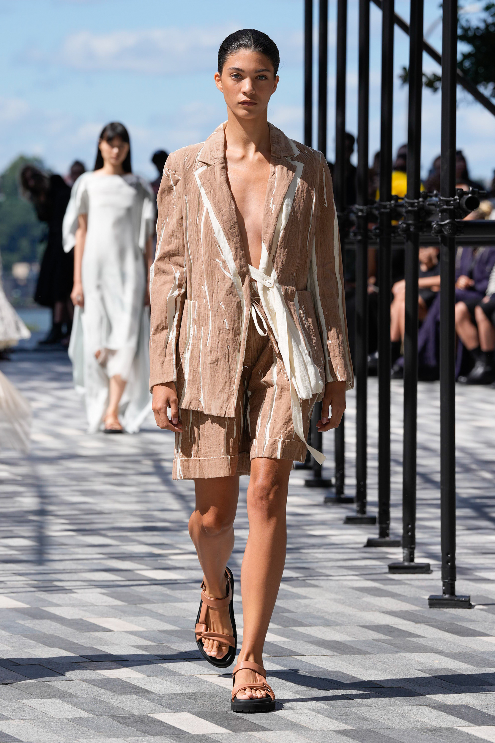 Jason Wu Spring 2025 Fashion Show