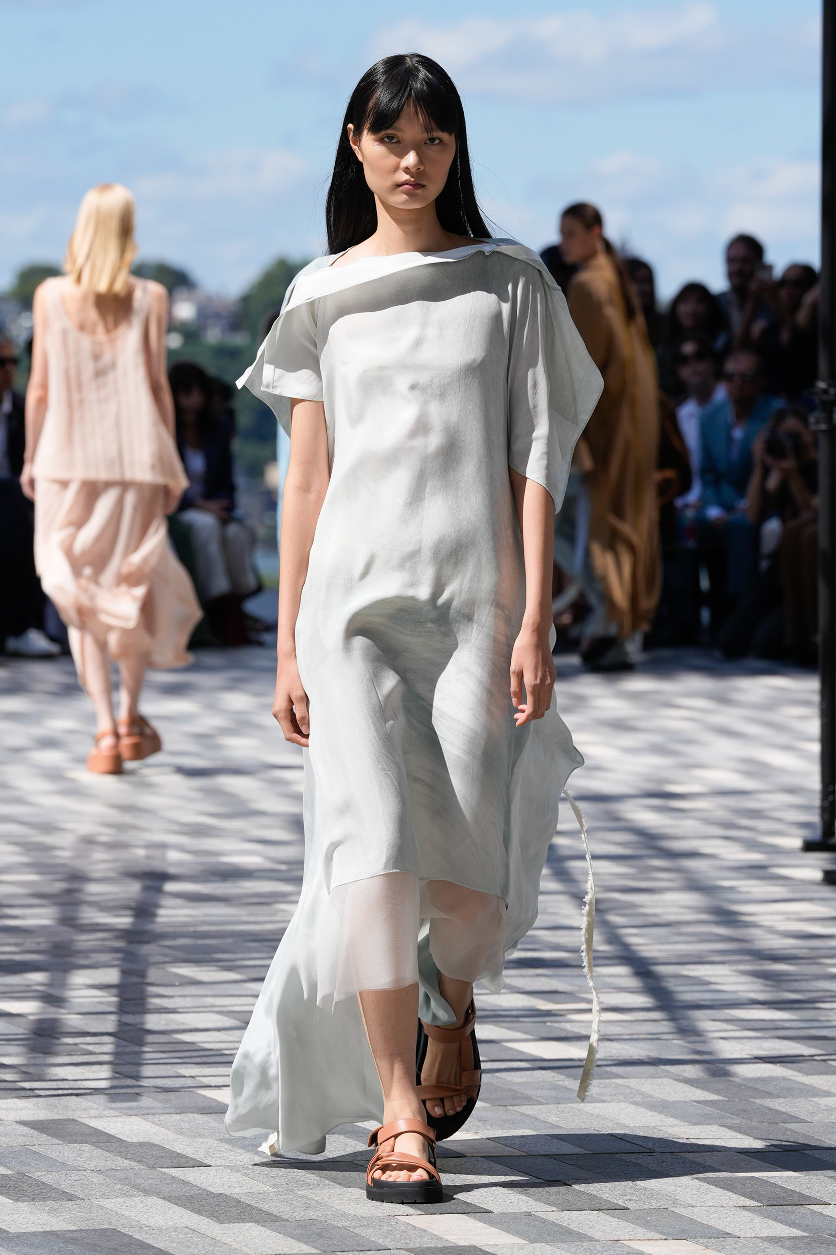 Jason Wu Spring 2025 Fashion Show