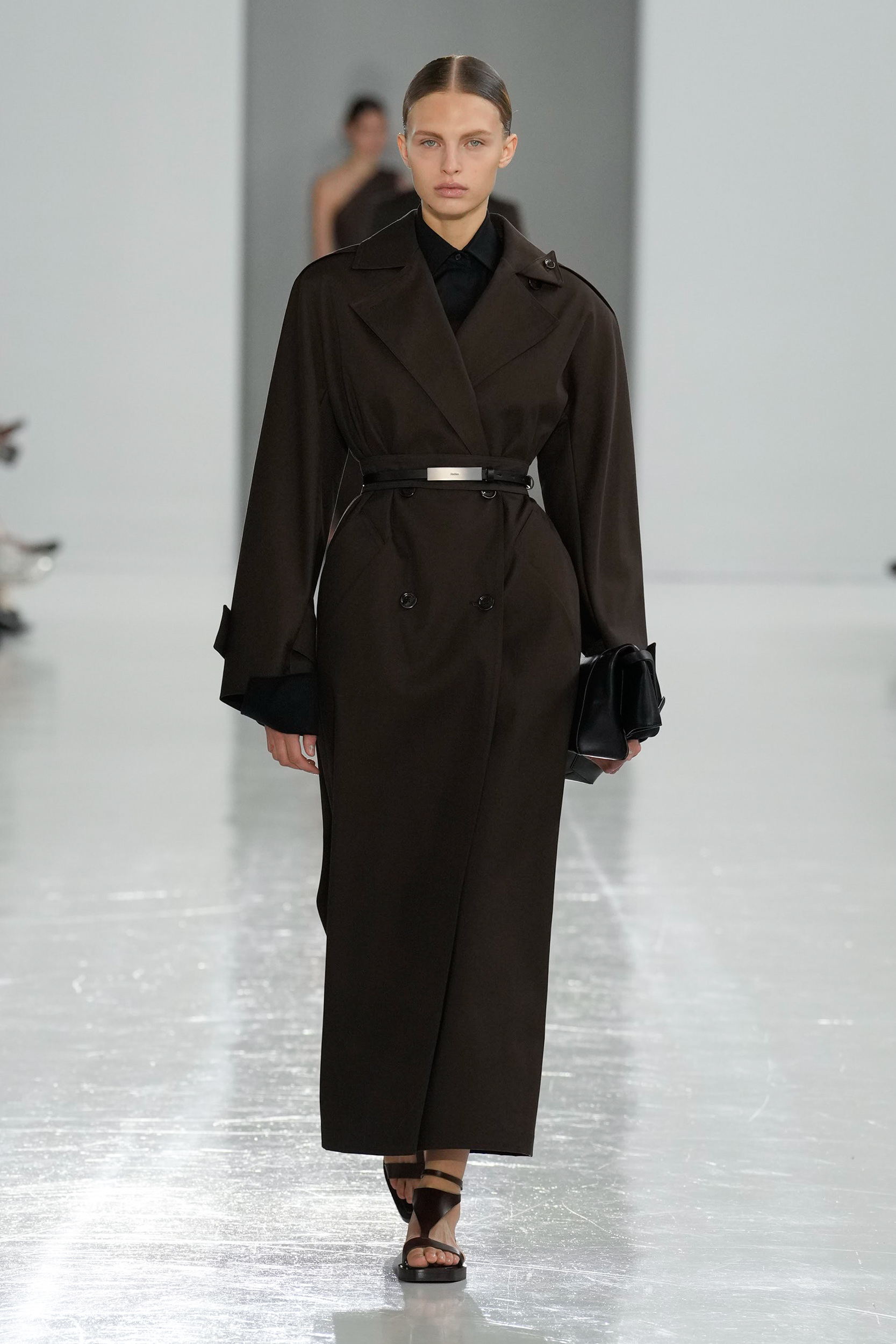 Max Mara Spring 2025 Fashion Show