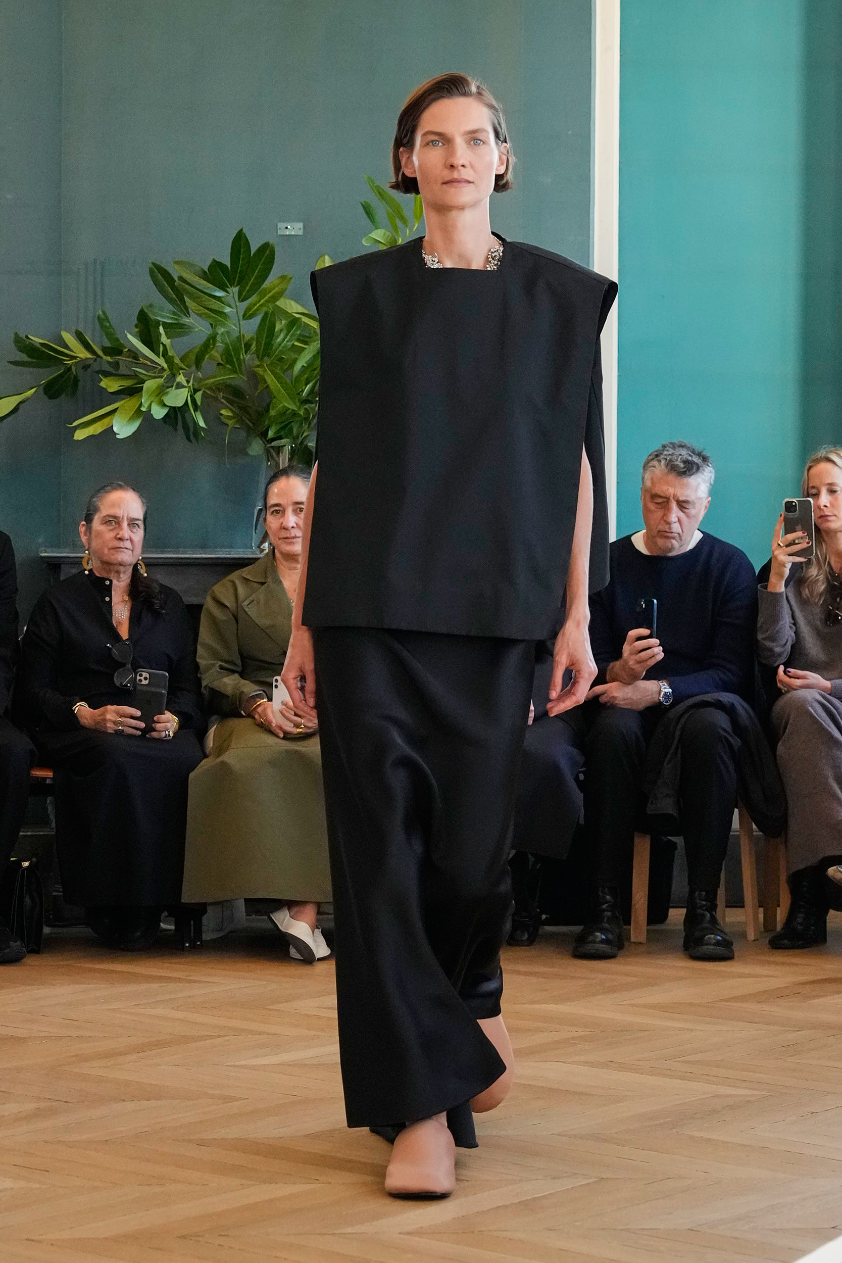 Carven Spring 2025 Fashion Show