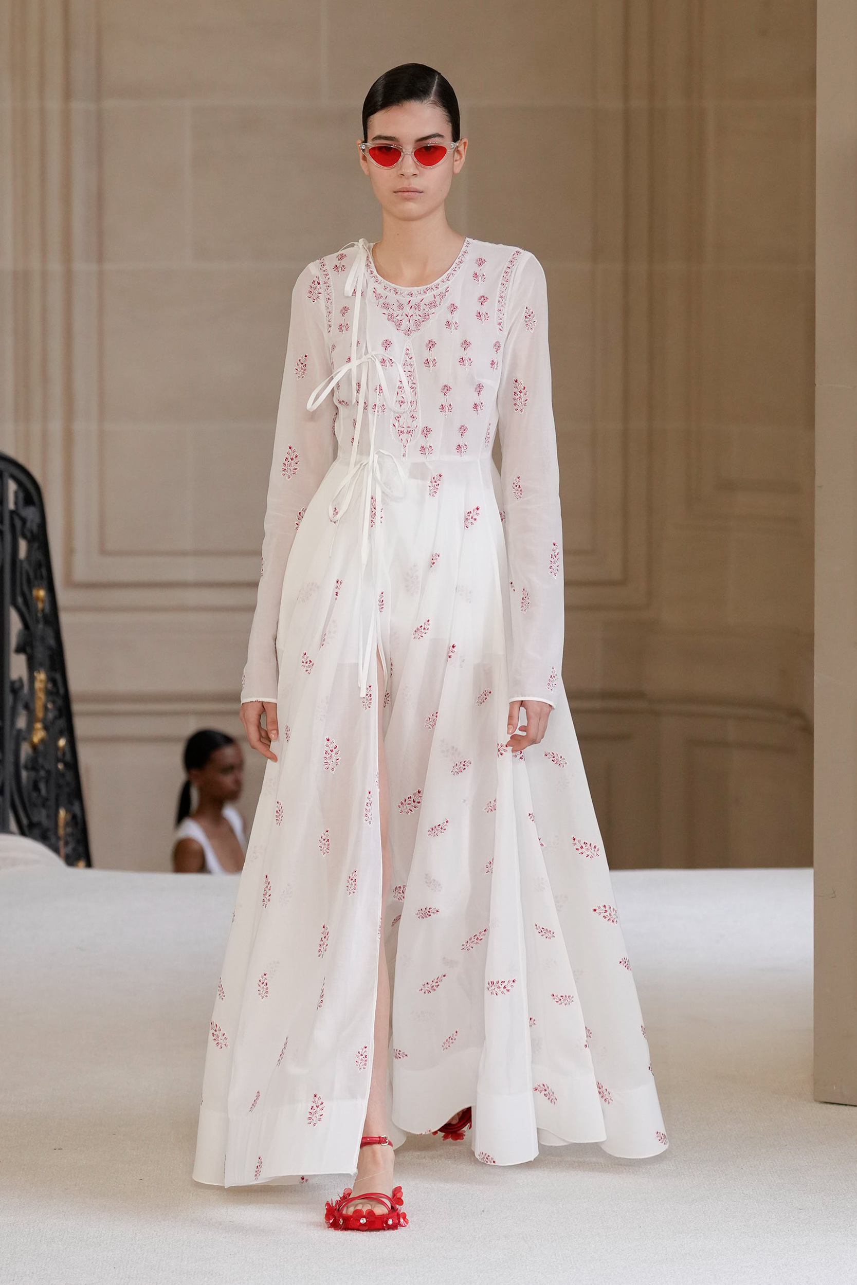 Giambattista Valli Spring 2025 Fashion Show