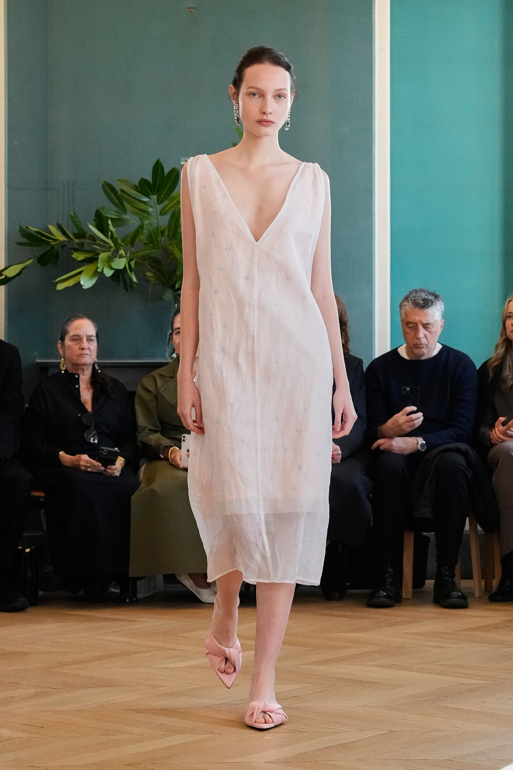 Carven Spring 2025 Fashion Show