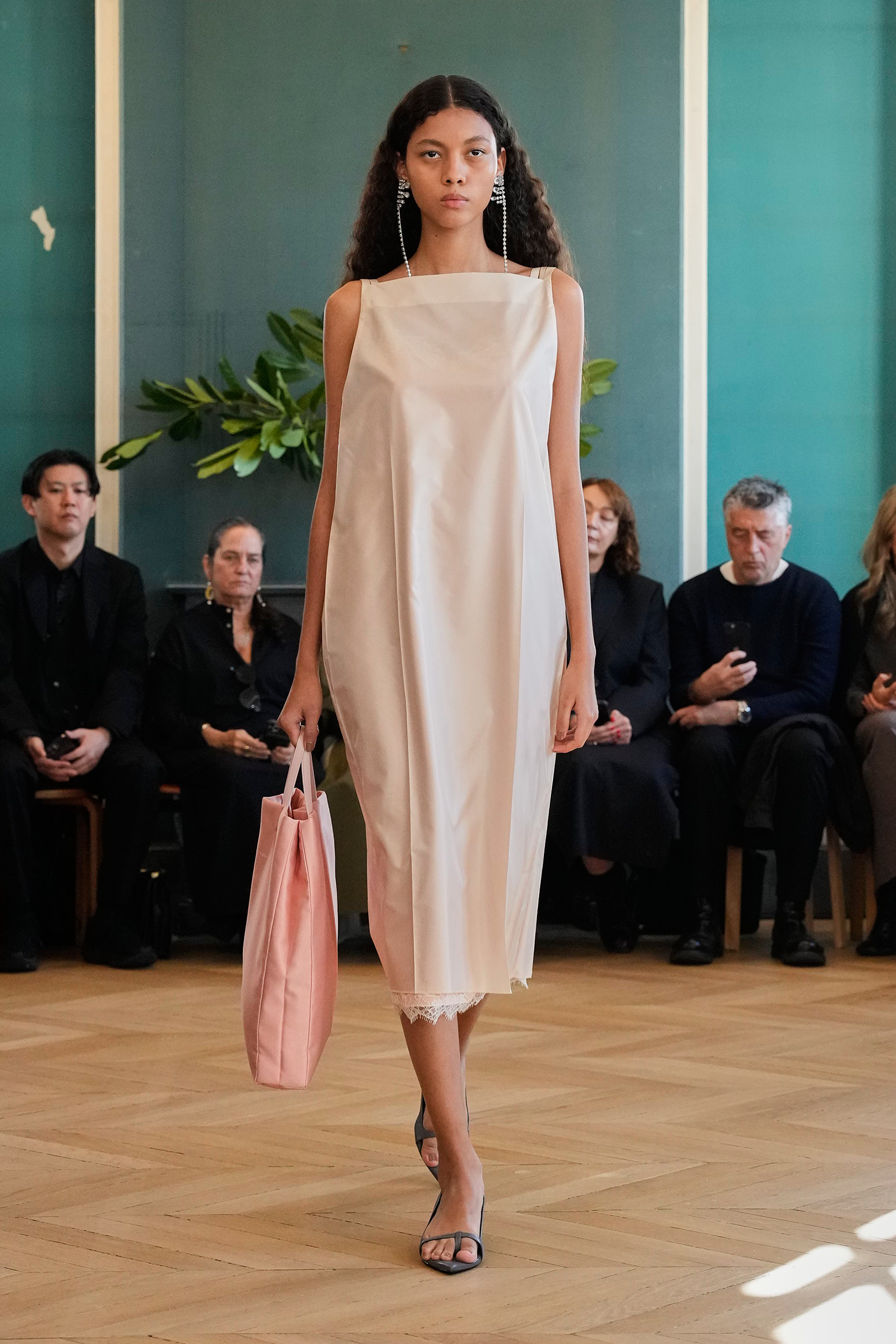 Carven Spring 2025 Fashion Show