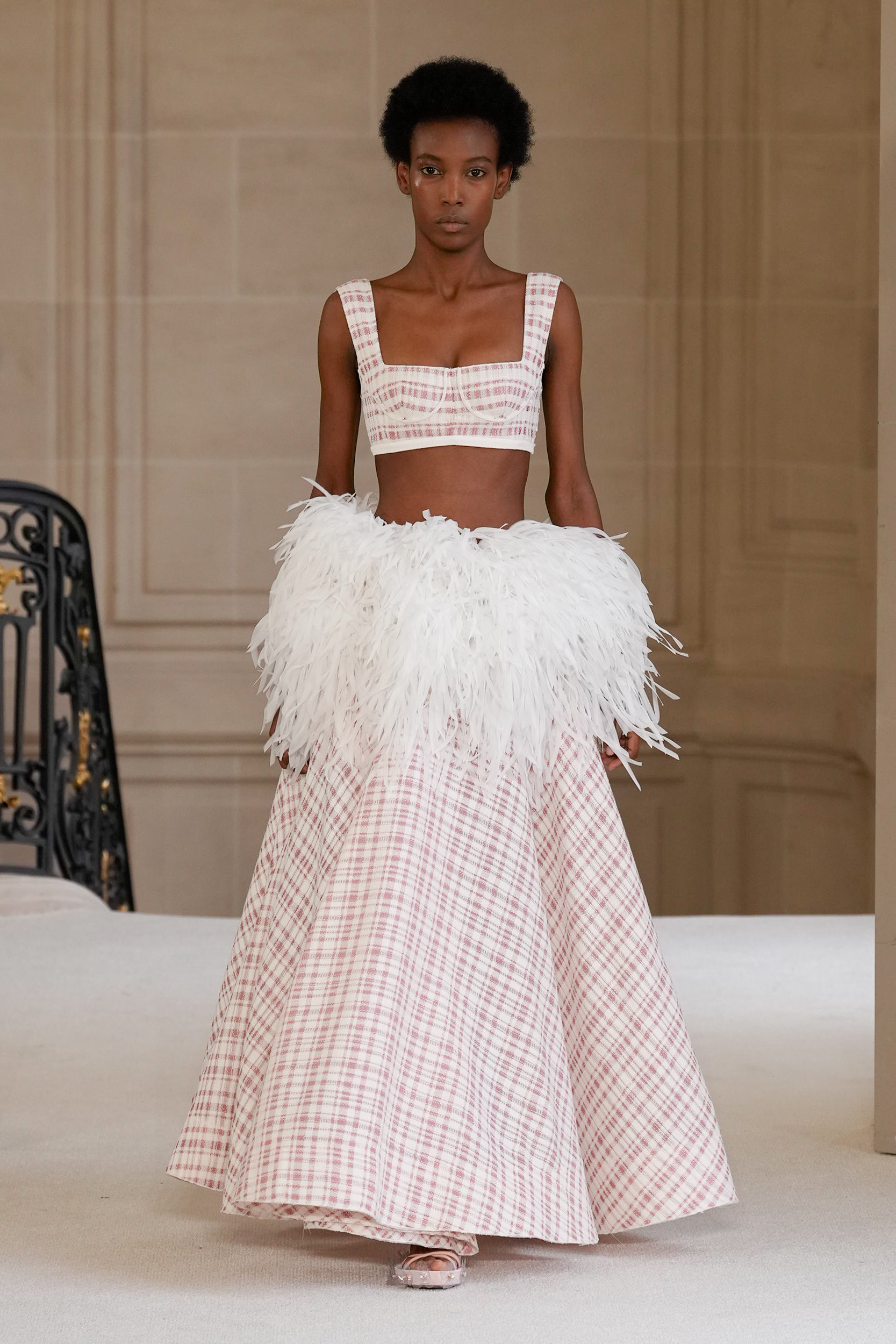 Giambattista Valli Spring 2025 Fashion Show