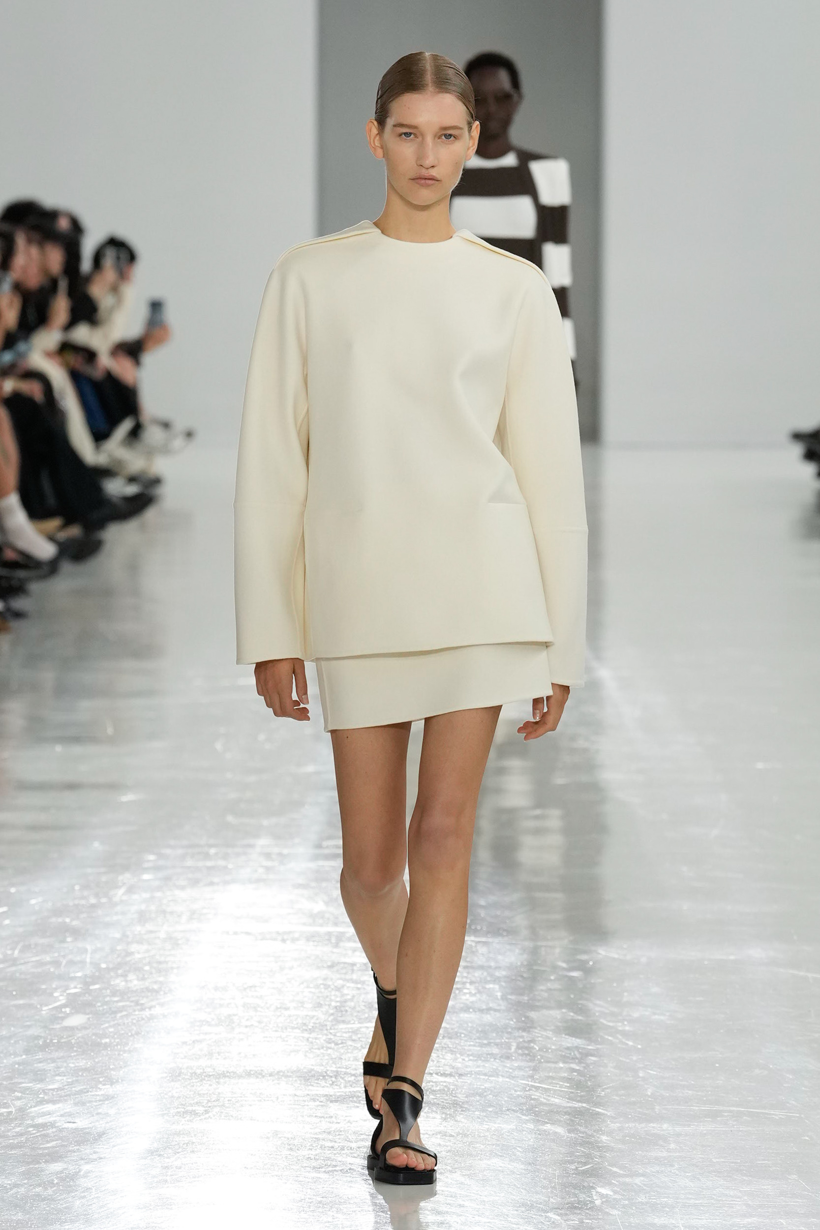 Max Mara Spring 2025 Fashion Show