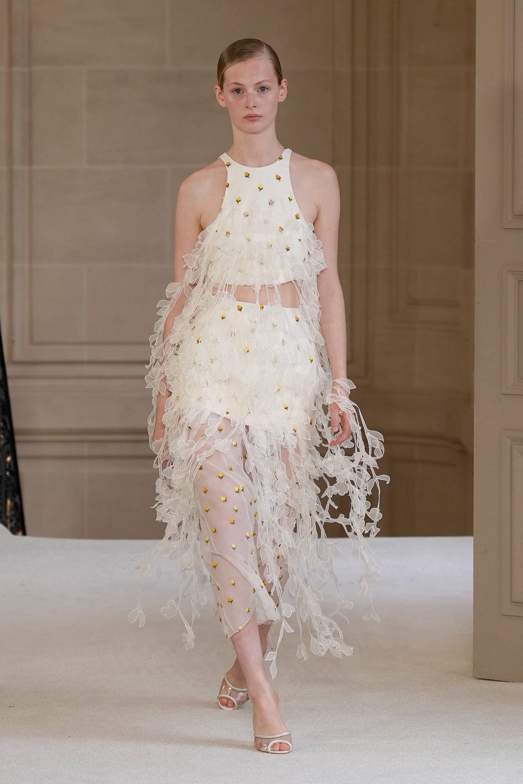 Giambattista Valli Spring 2025 Fashion Show