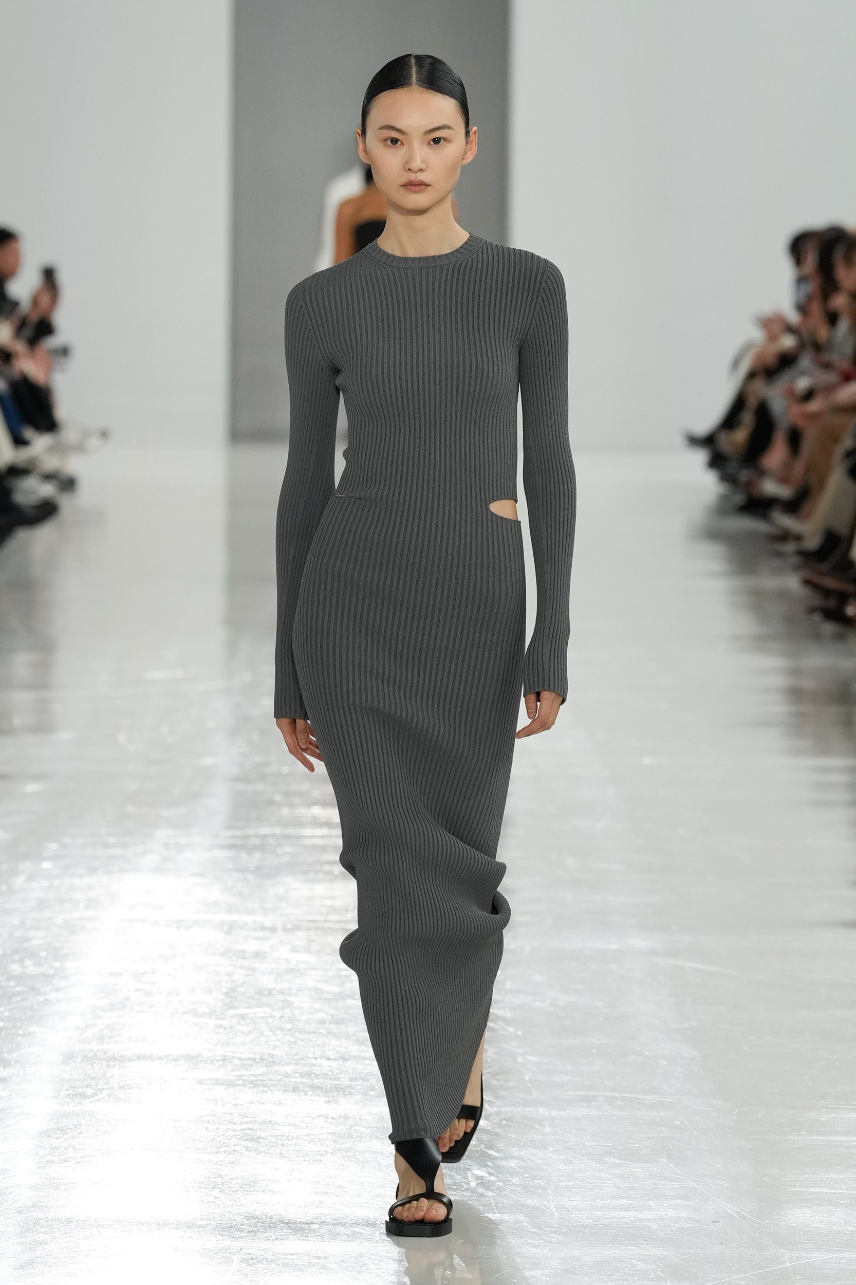 Max Mara Spring 2025 Fashion Show