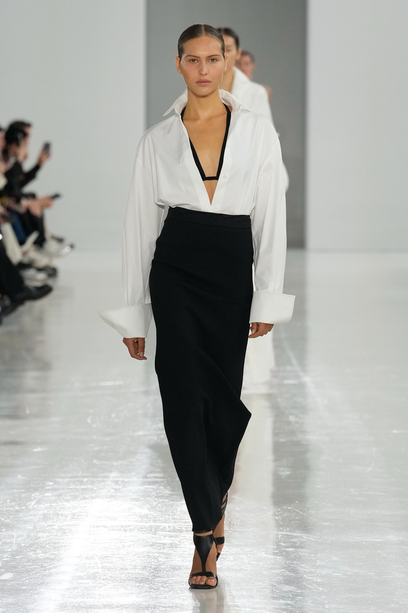 Max Mara Spring 2025 Fashion Show