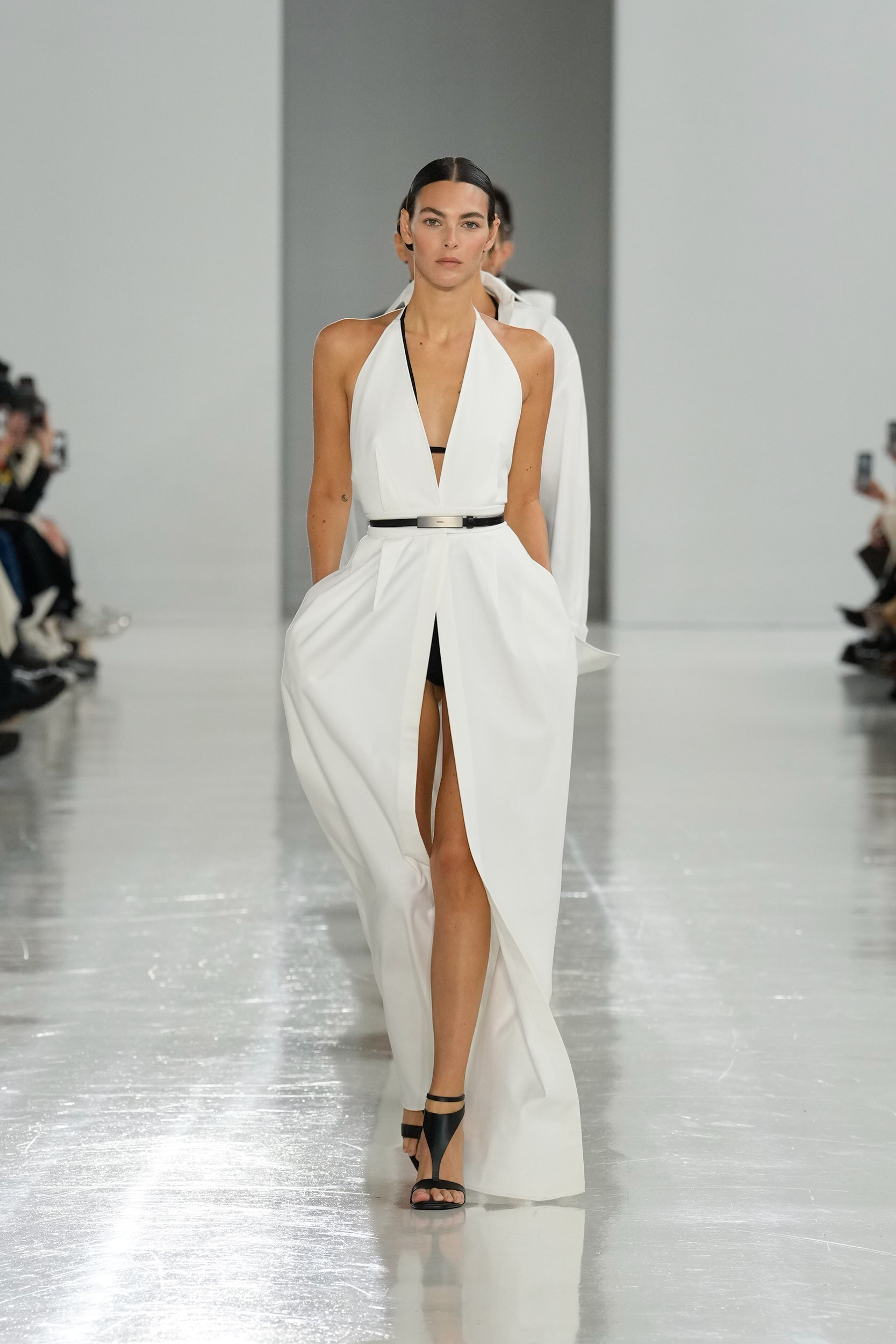 Max Mara Spring 2025 Fashion Show