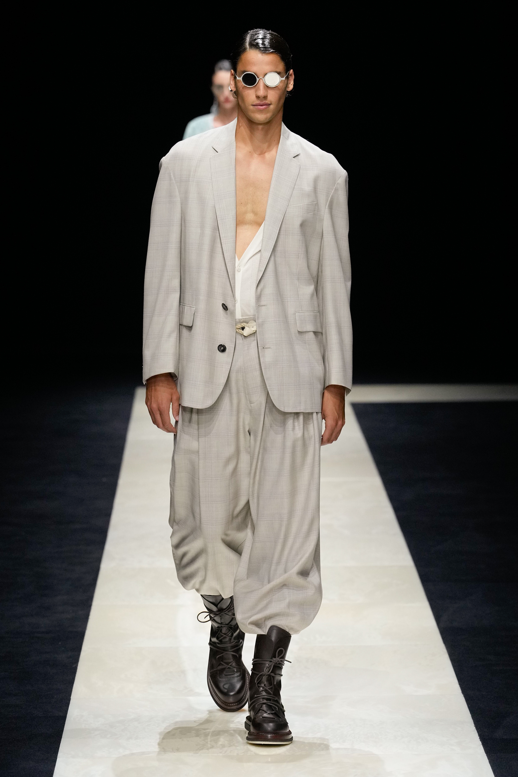 Emporio Armani Spring 2025 Fashion Show