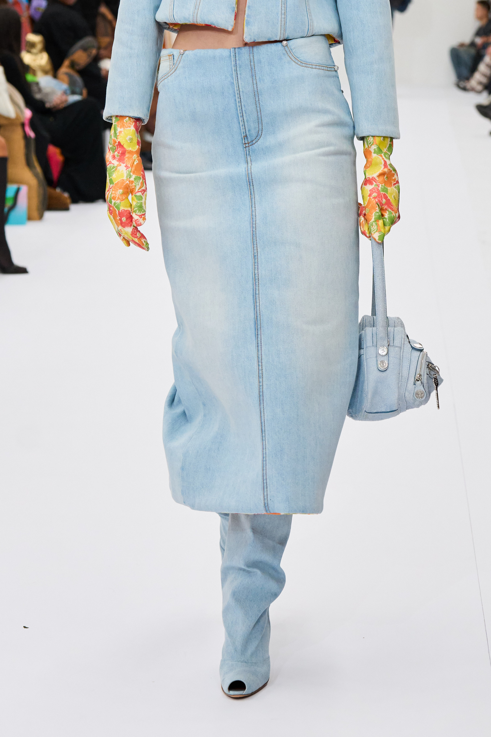 Acne Studios Spring 2025 Fashion Show Details