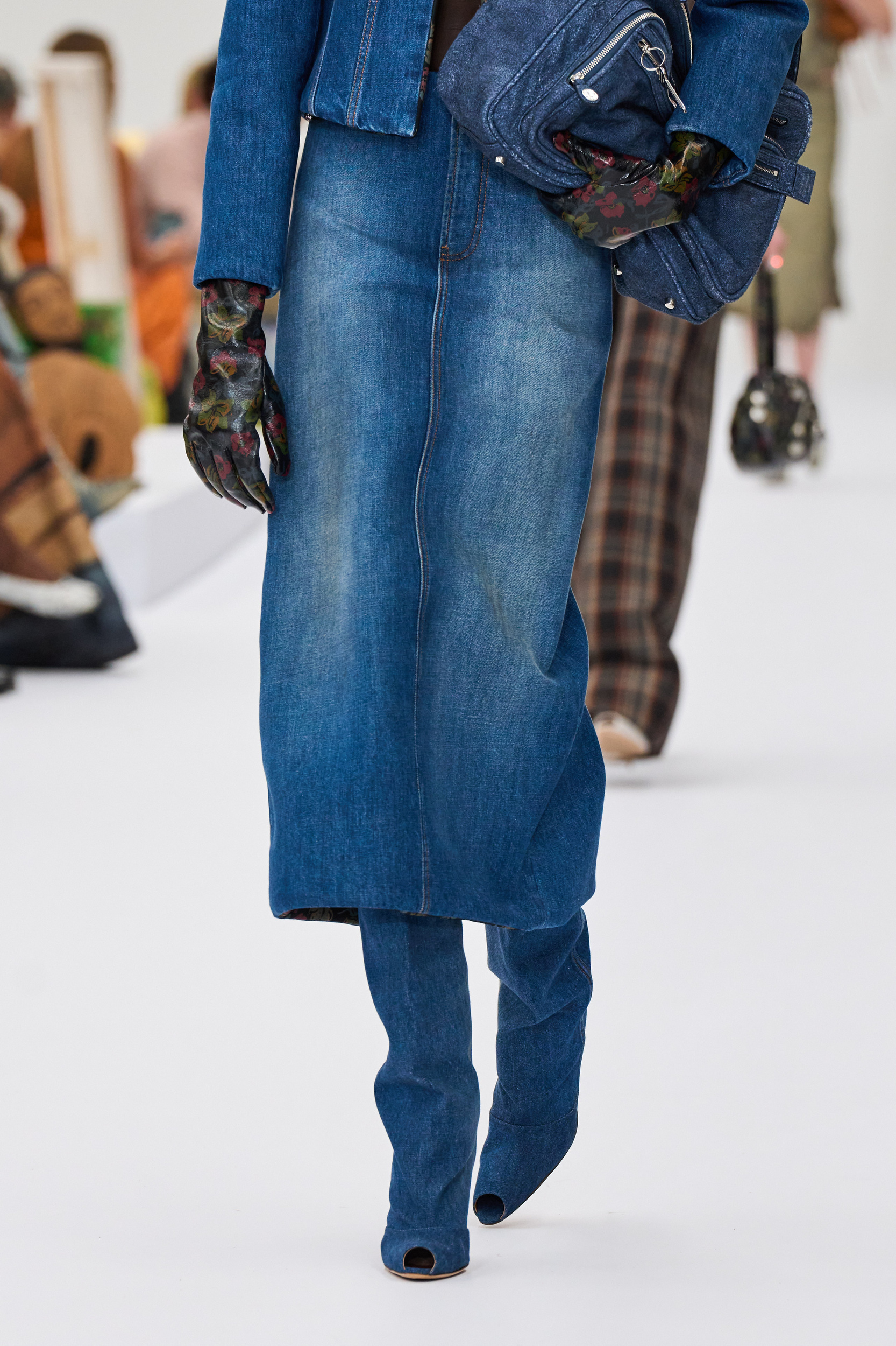 Acne Studios Spring 2025 Fashion Show Details