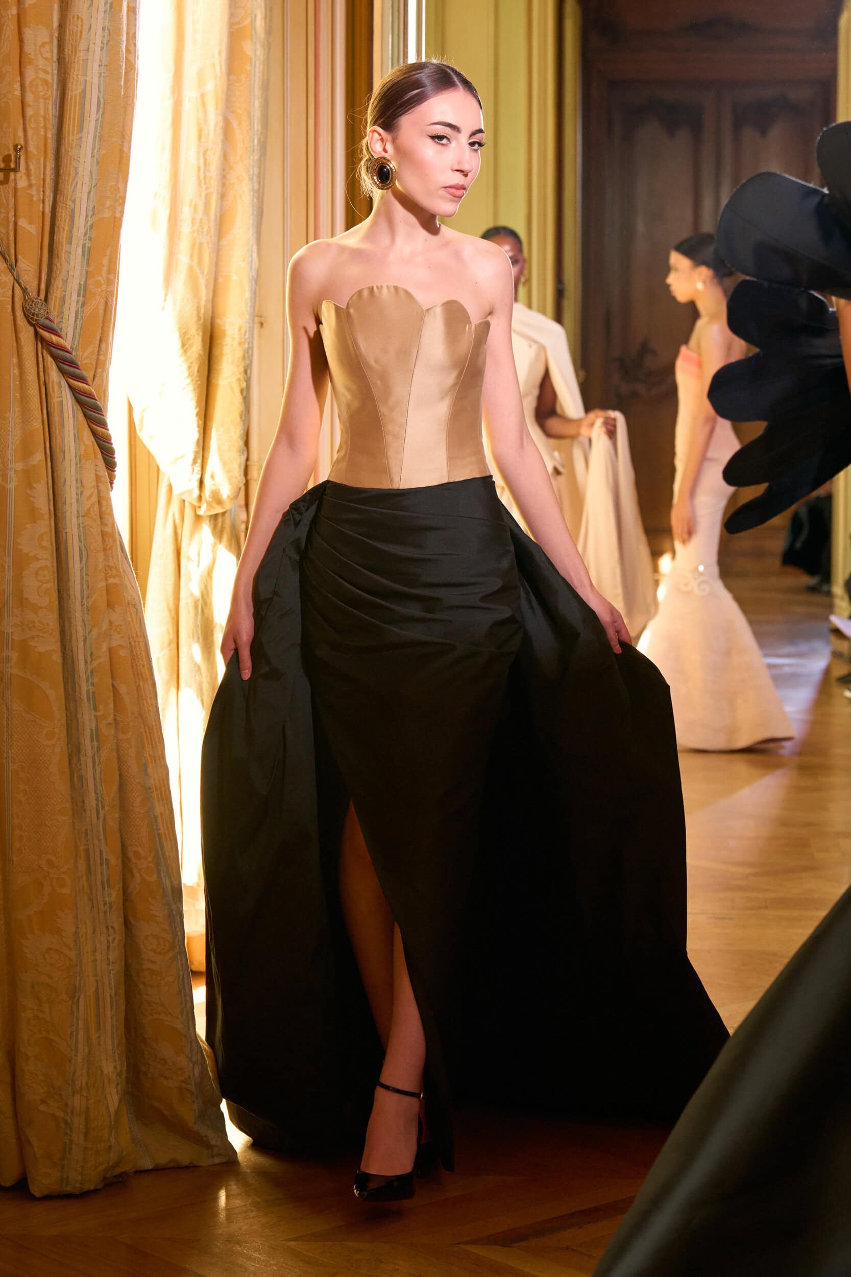 Dana Almulla Spring 2025 Fashion Show