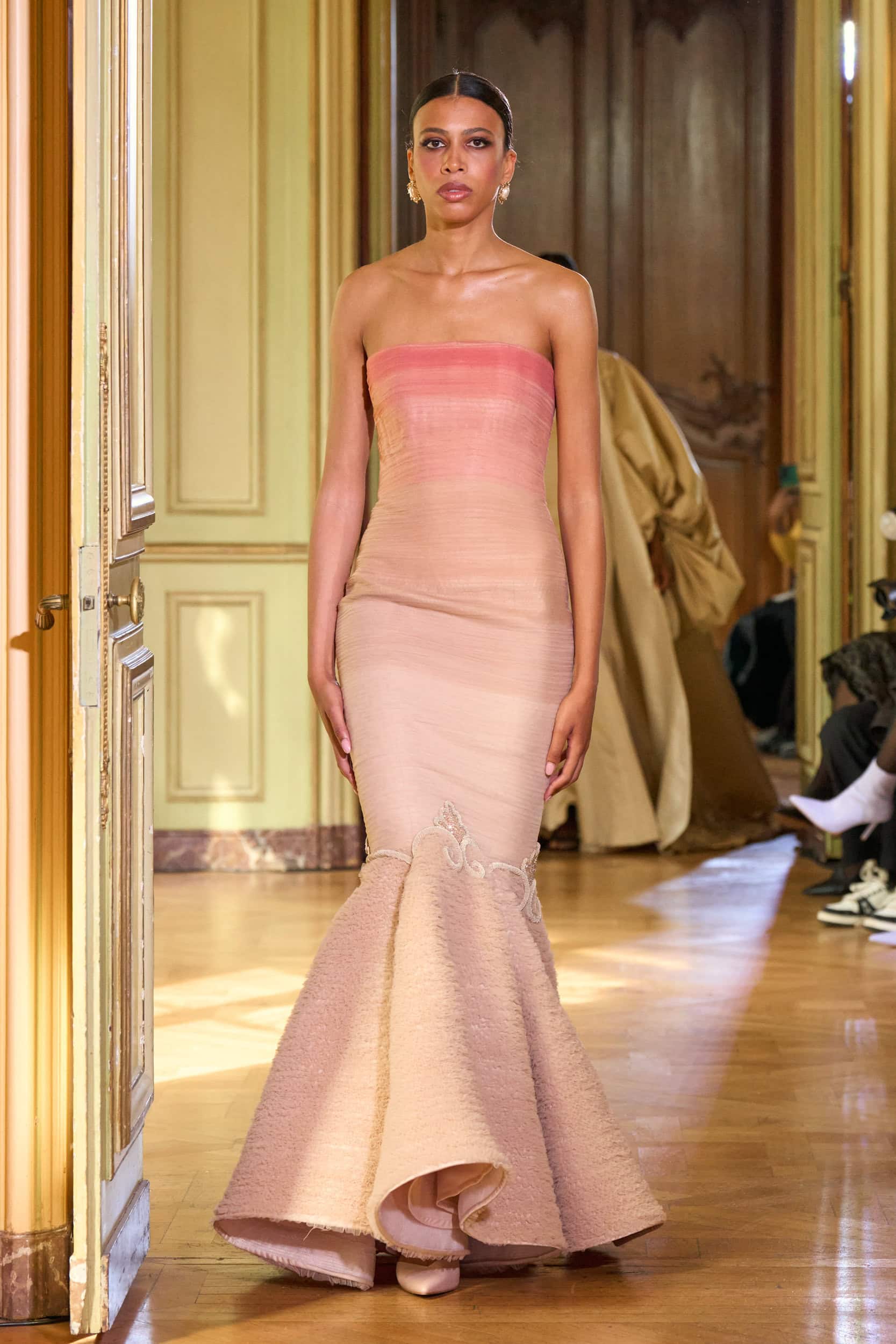 Dana Almulla Spring 2025 Fashion Show
