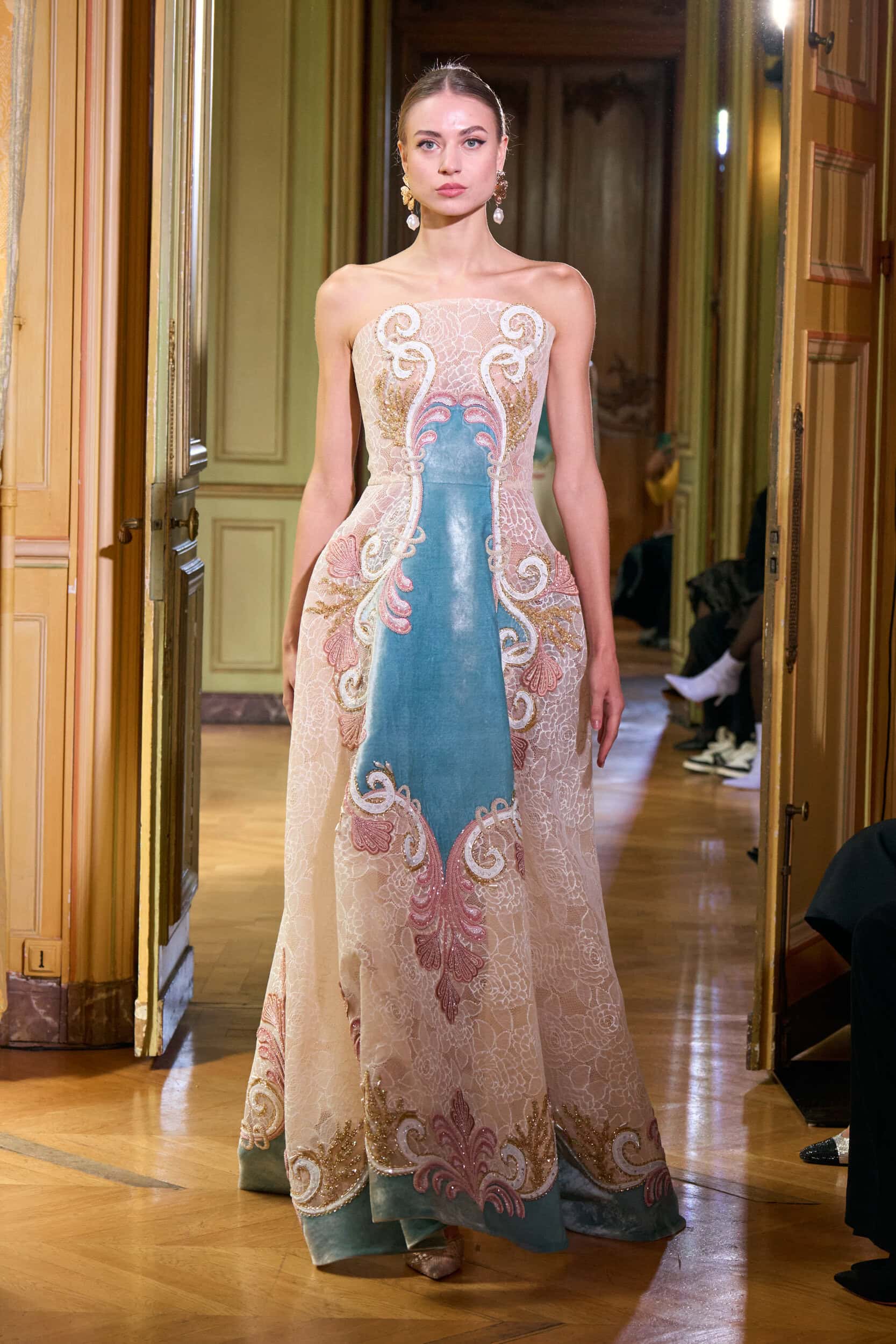 Dana Almulla Spring 2025 Fashion Show