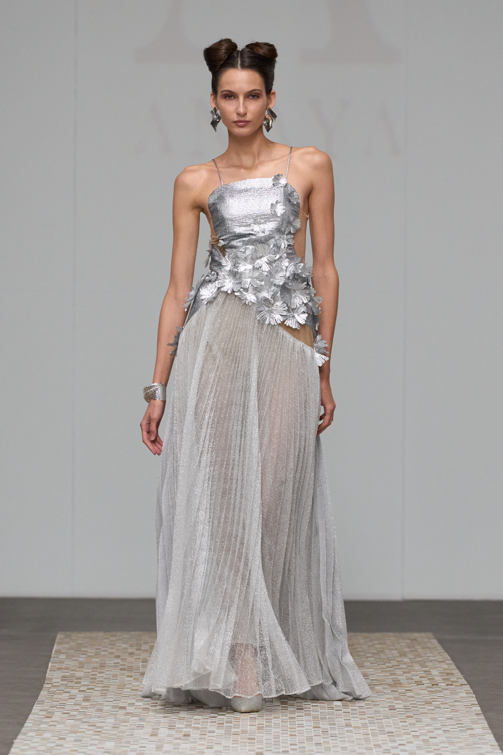 Anaya Spring 2025 Couture Fashion Show 