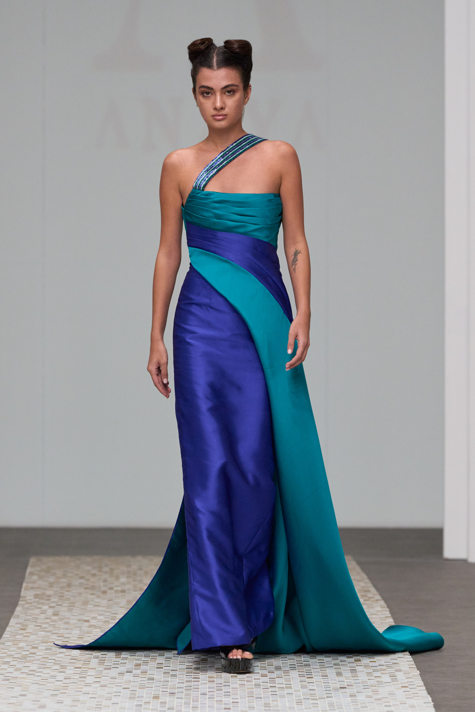 Anaya Spring 2025 Couture Fashion Show 