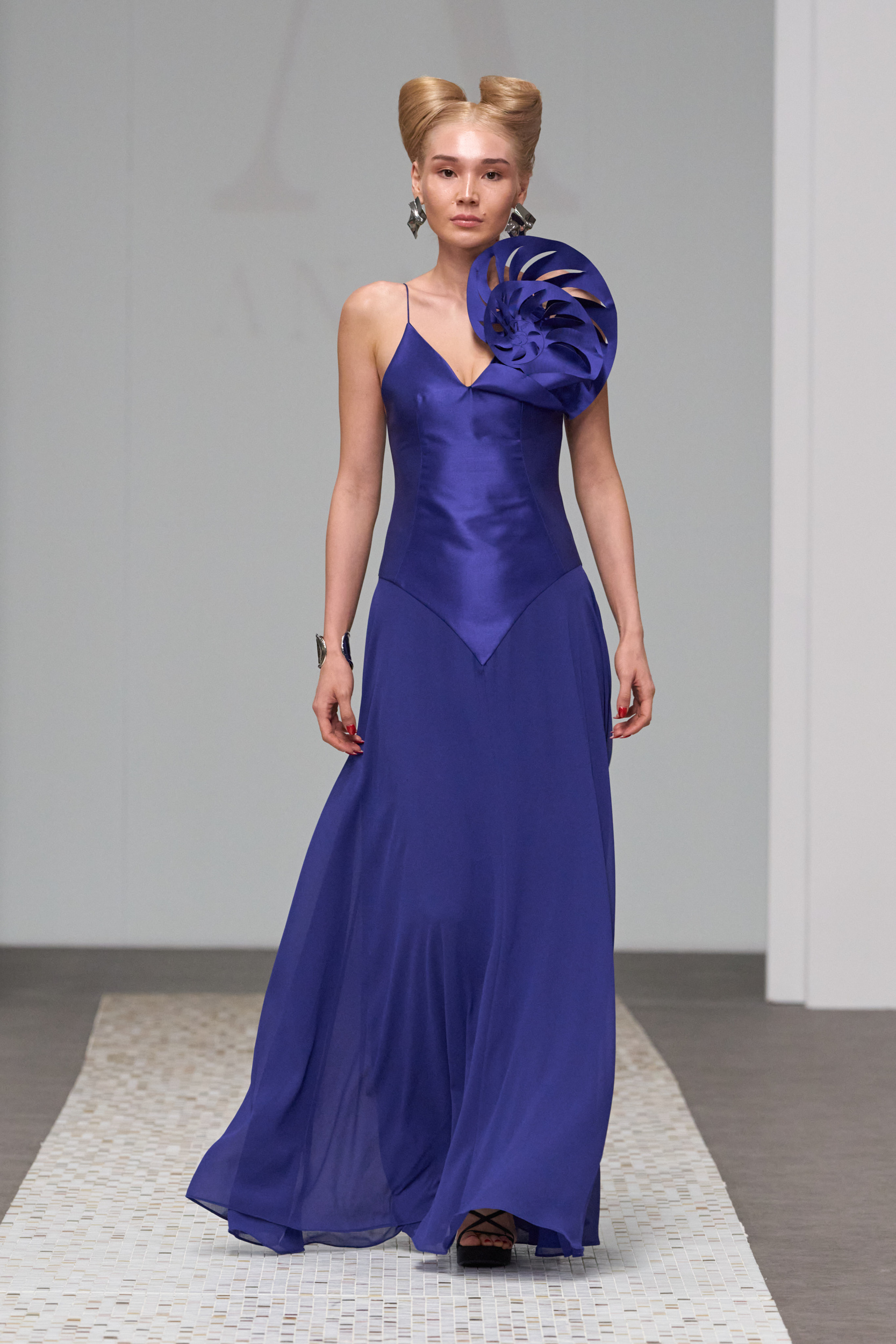 Anaya Spring 2025 Couture Fashion Show 