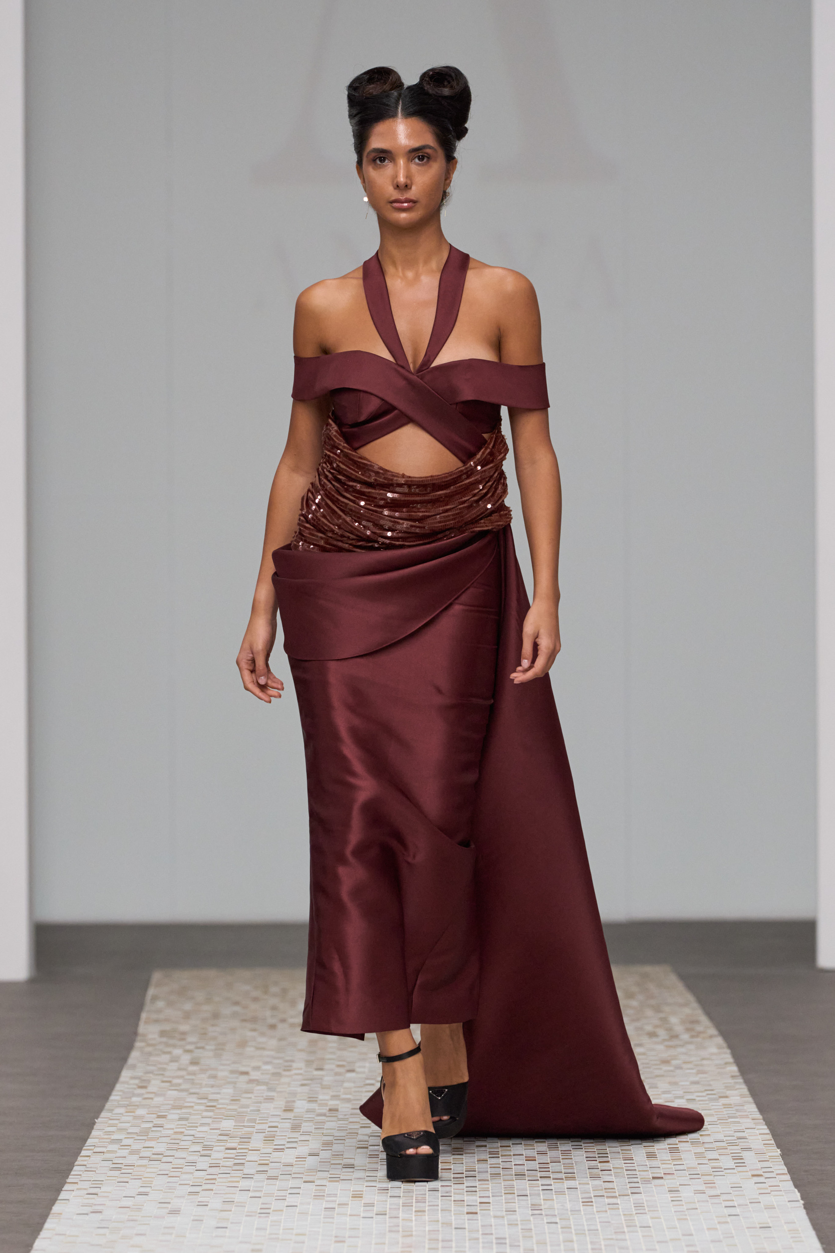 Anaya Spring 2025 Couture Fashion Show 