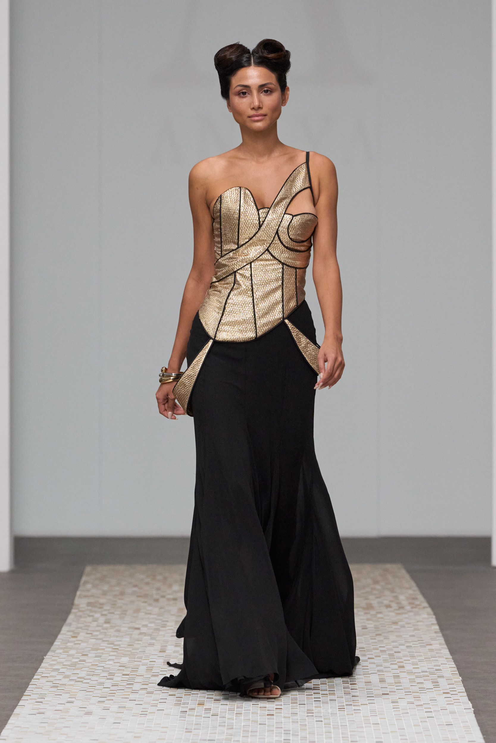 Anaya Spring 2025 Couture Fashion Show 