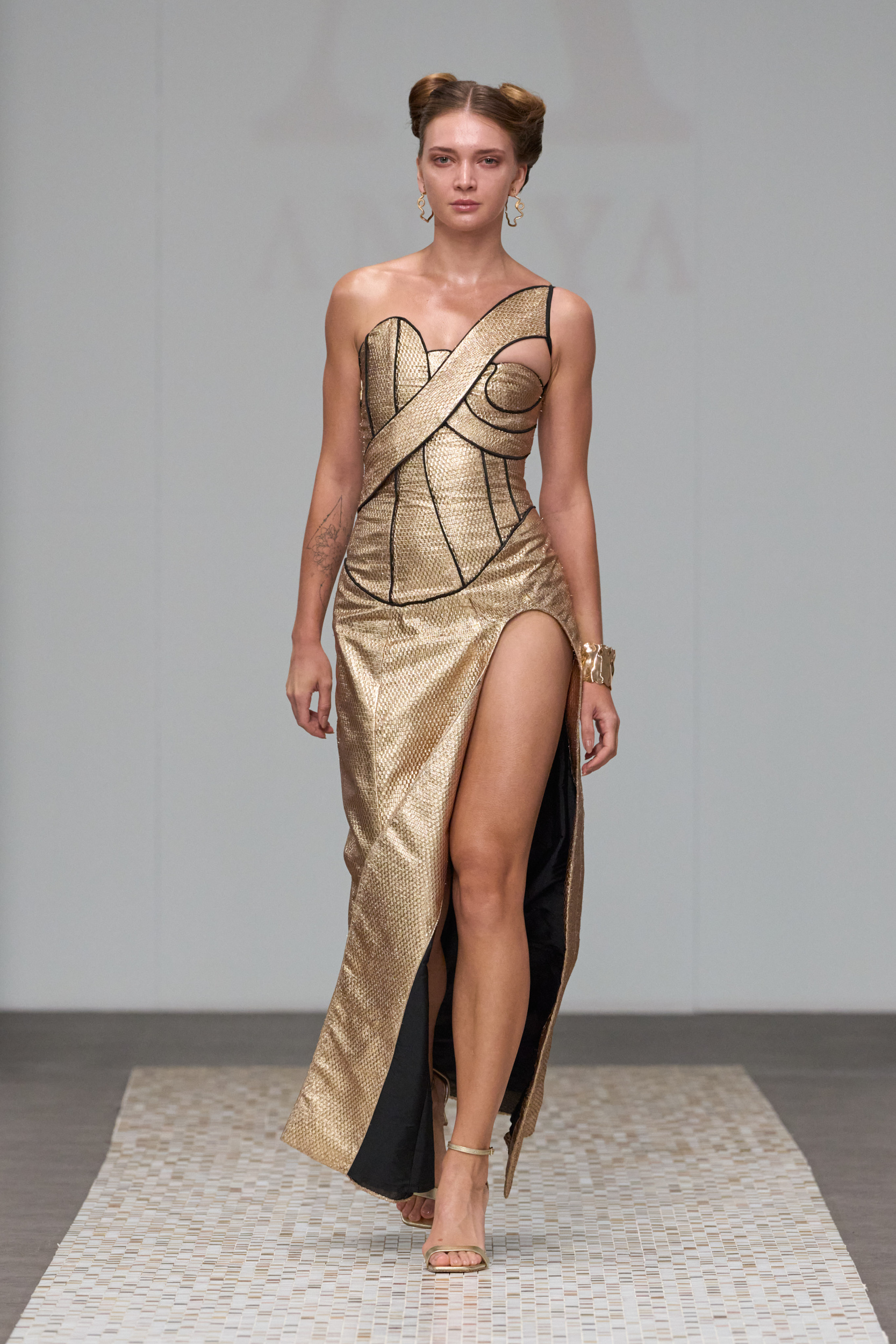 Anaya Spring 2025 Couture Fashion Show 