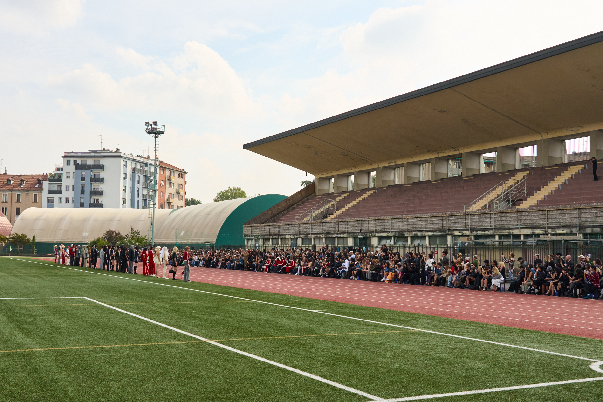 Avavav Spring 2025 Fashion Show Atmosphere