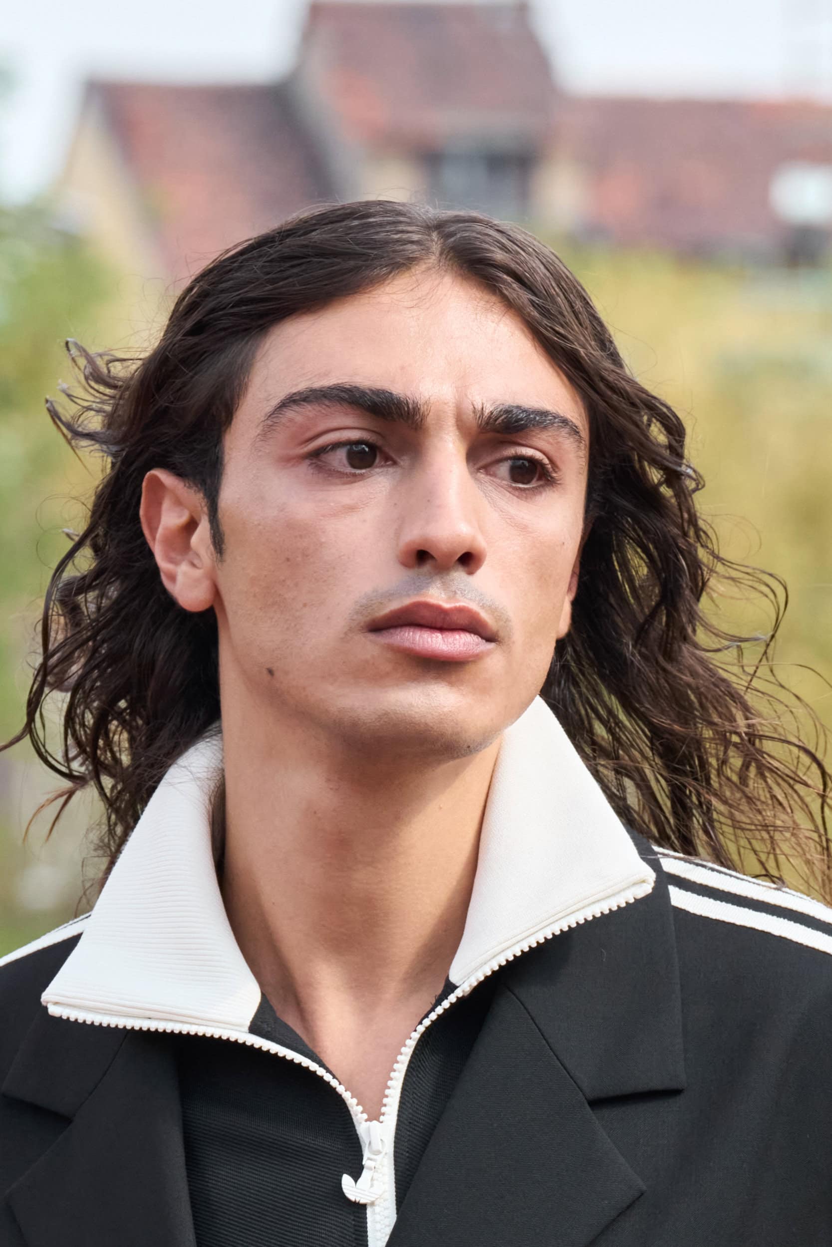 Avavav Spring 2025 Fashion Show Details