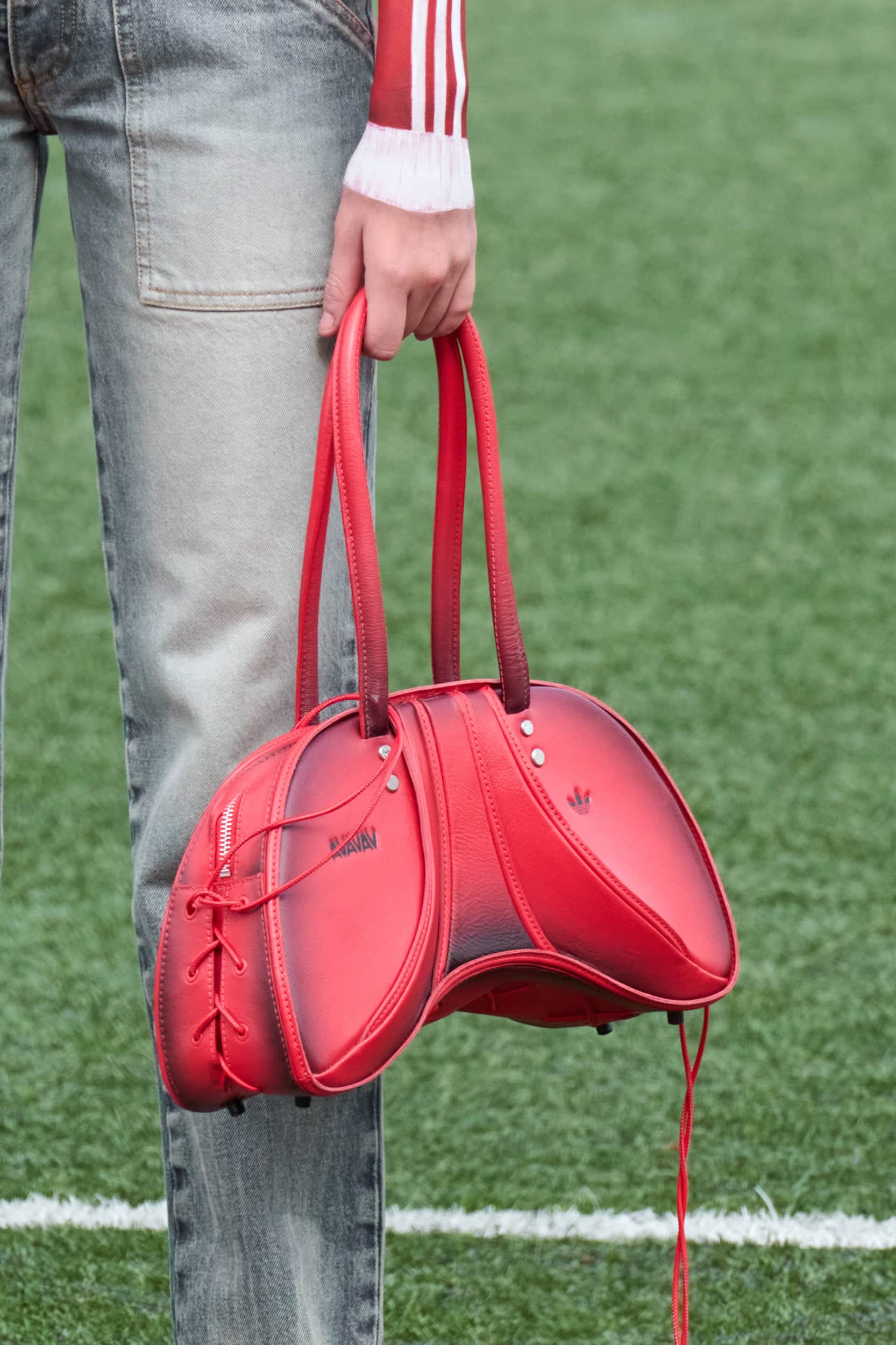 Avavav Spring 2025 Fashion Show Details