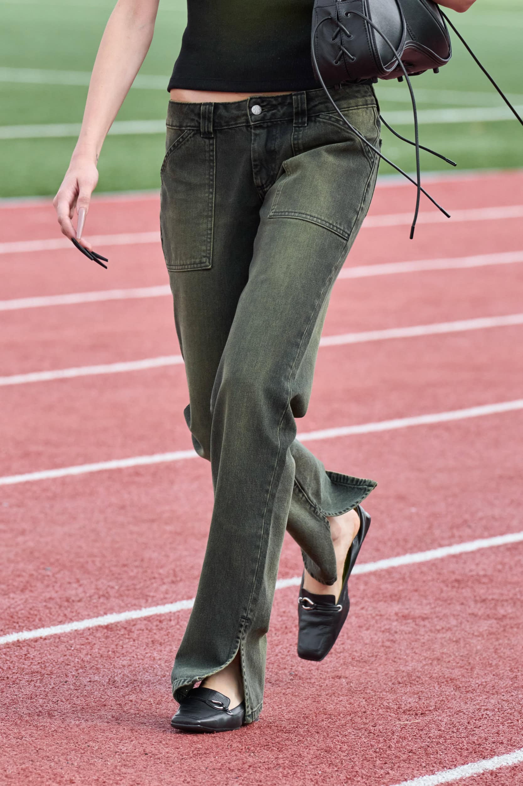 Avavav Spring 2025 Fashion Show Details