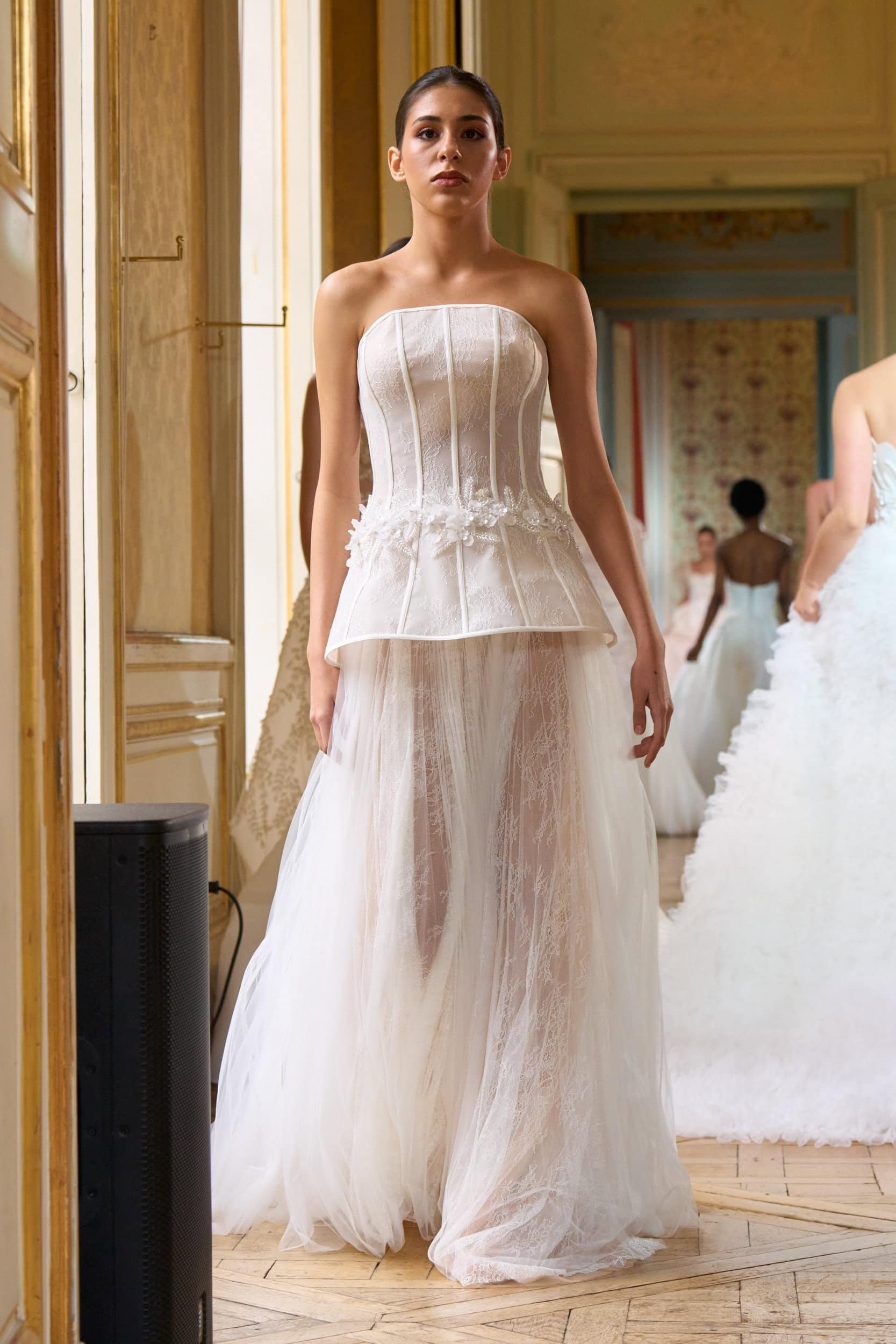 Nova Bella Spring 2025 Fashion Show
