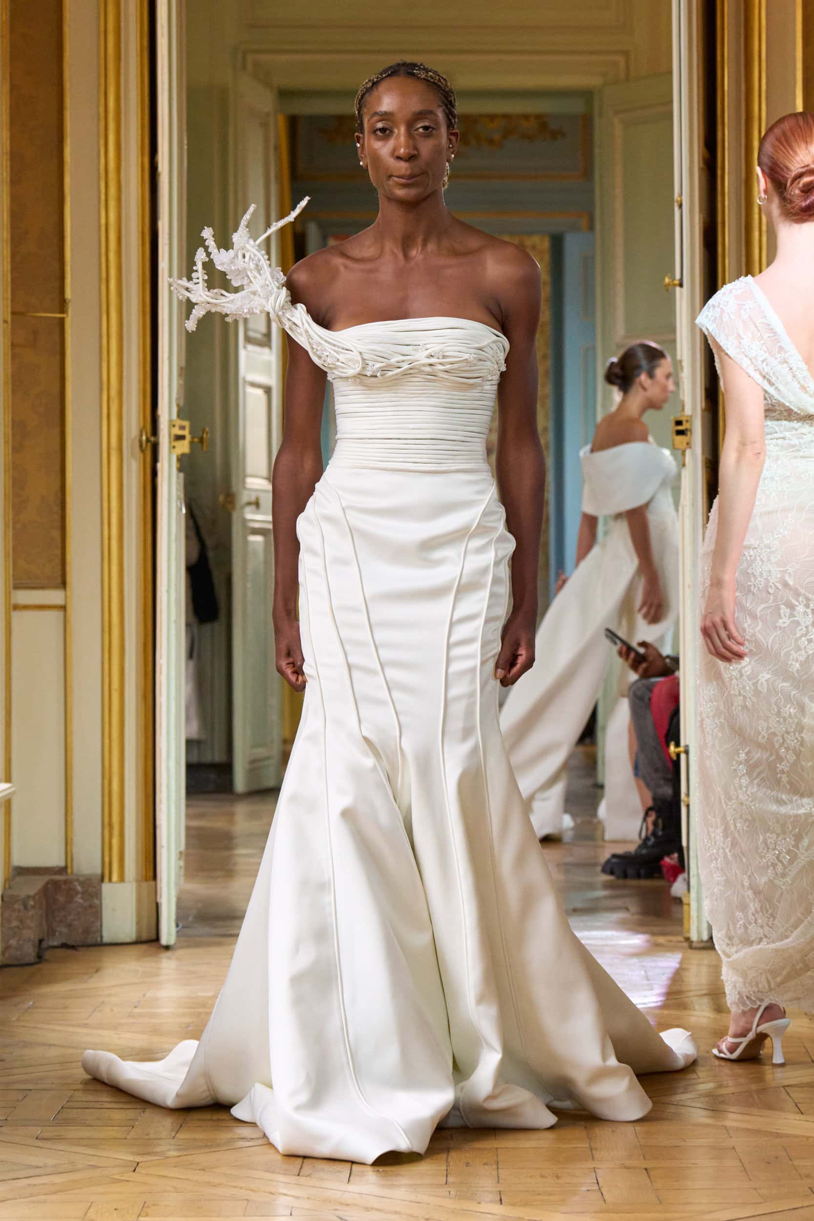Nova Bella Spring 2025 Fashion Show
