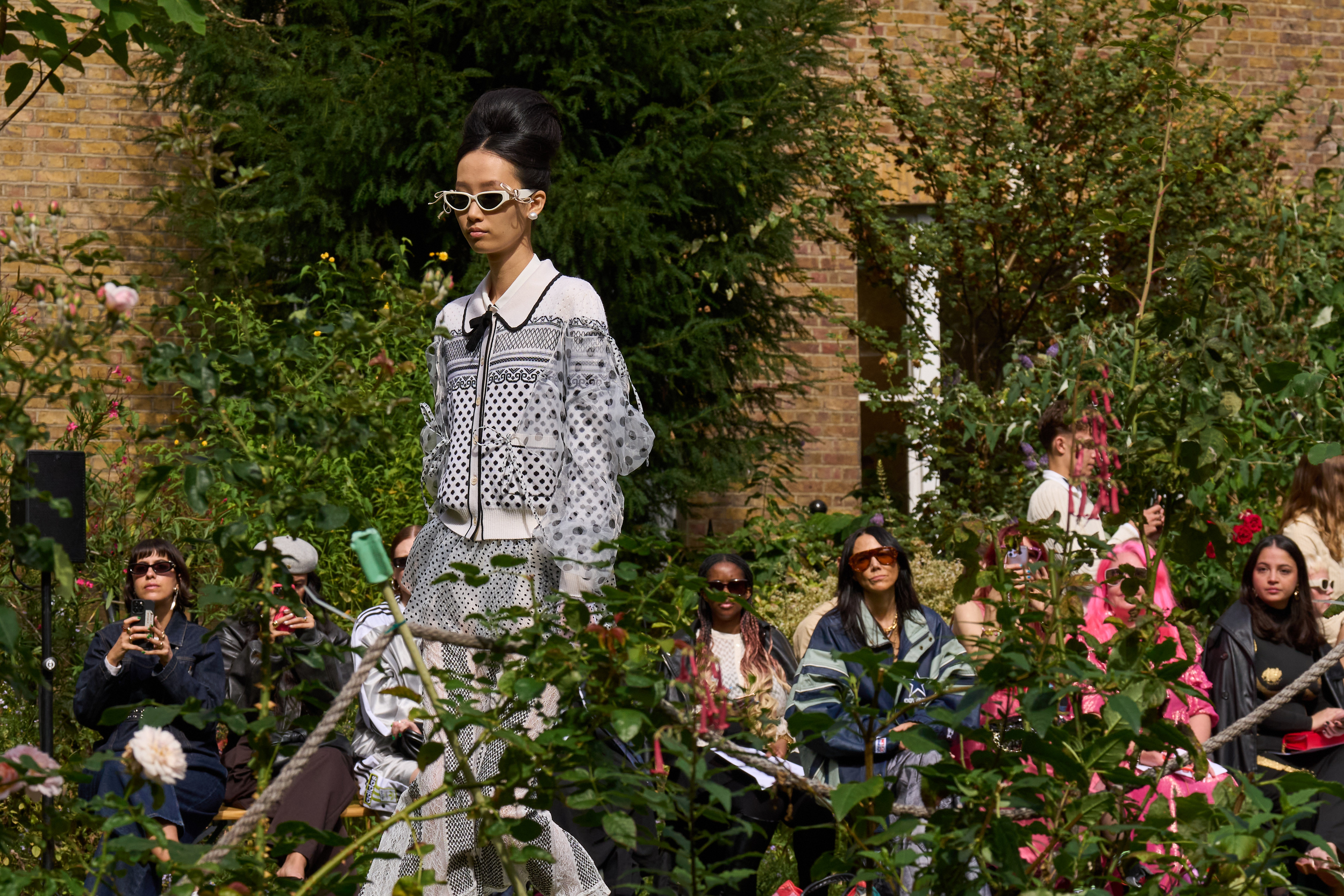 Bora Aksu Spring 2025 Fashion Show Atmosphere