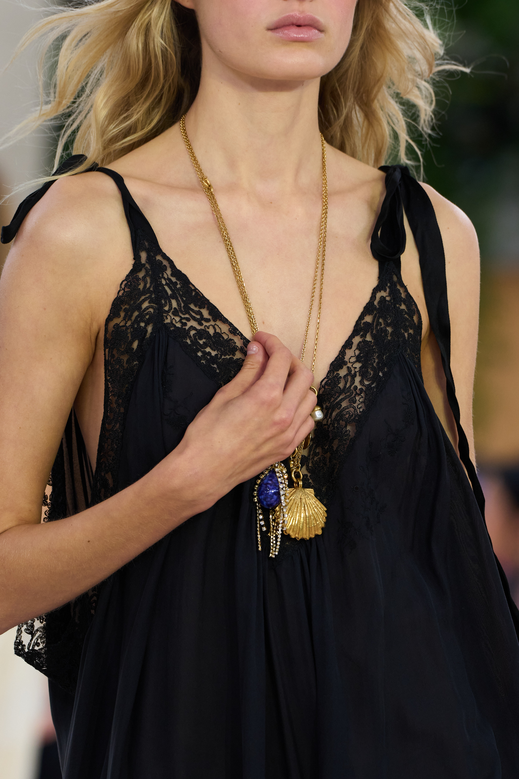 Chloe Spring 2025 Fashion Show Details