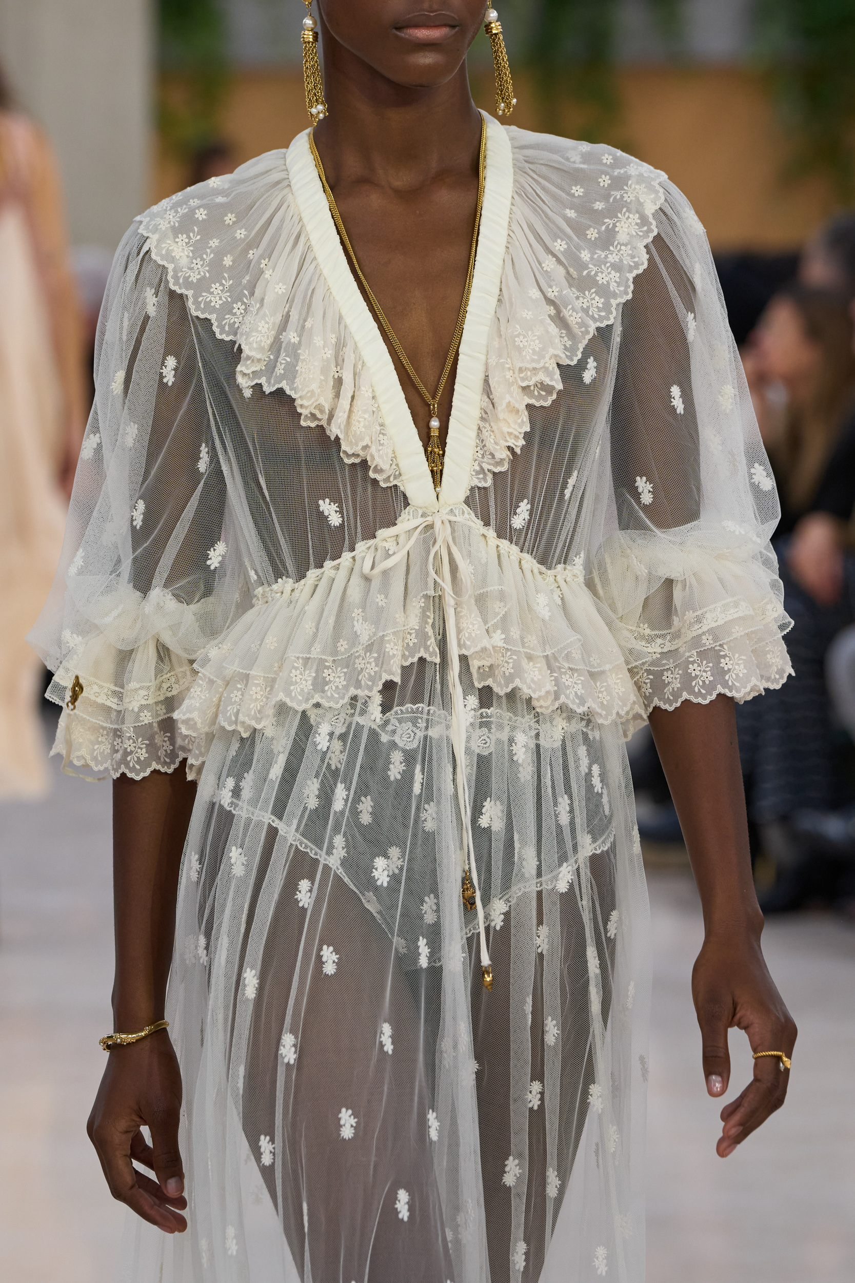 Chloe Spring 2025 Fashion Show Details