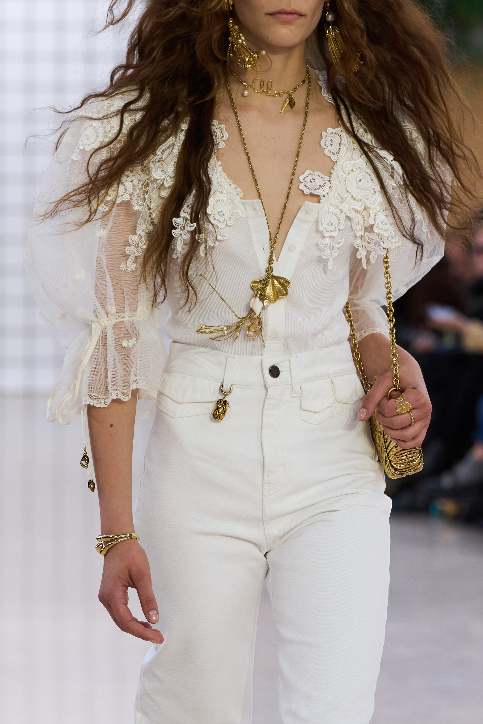 Chloe Spring 2025 Fashion Show Details