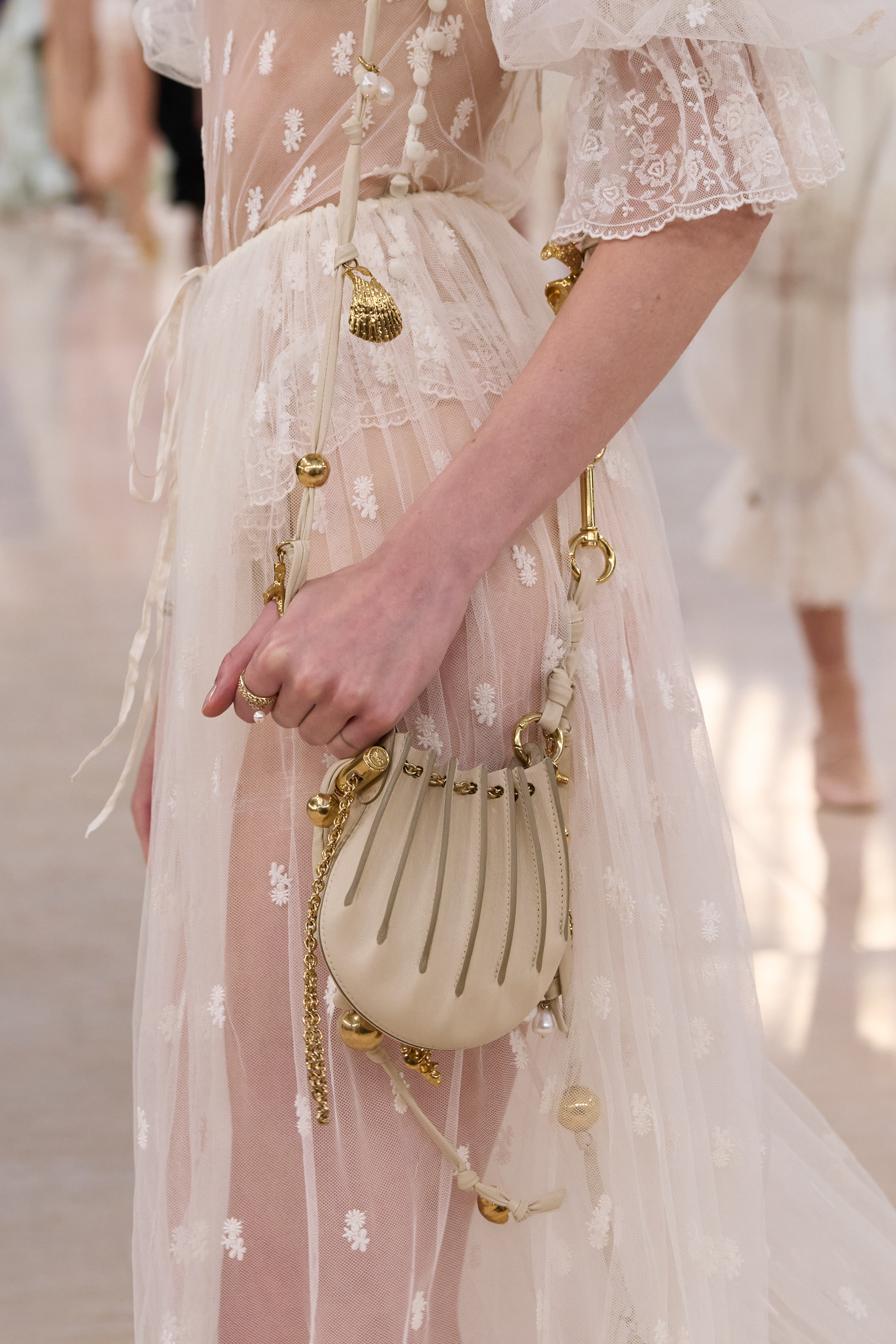 Chloe Spring 2025 Fashion Show Details