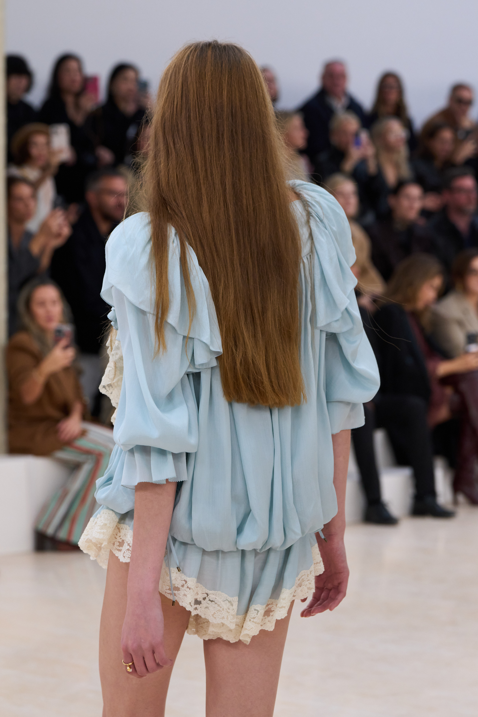 Chloe Spring 2025 Fashion Show Details