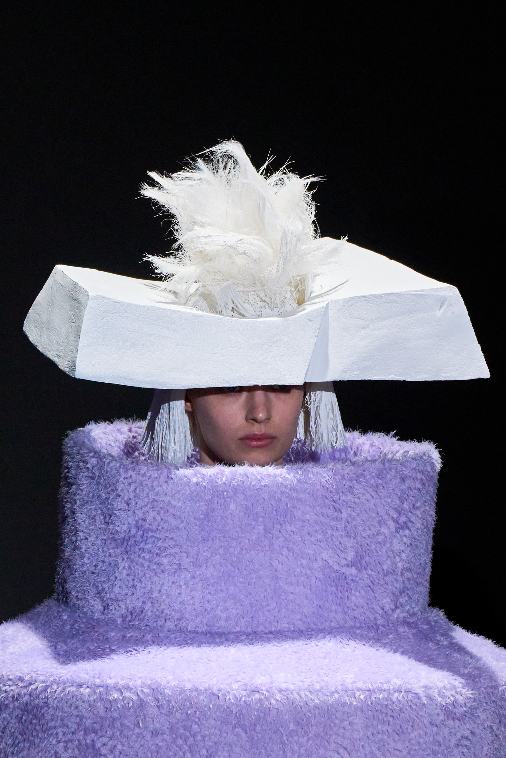 Comme Des Garcons Spring 2025 Fashion Show Details