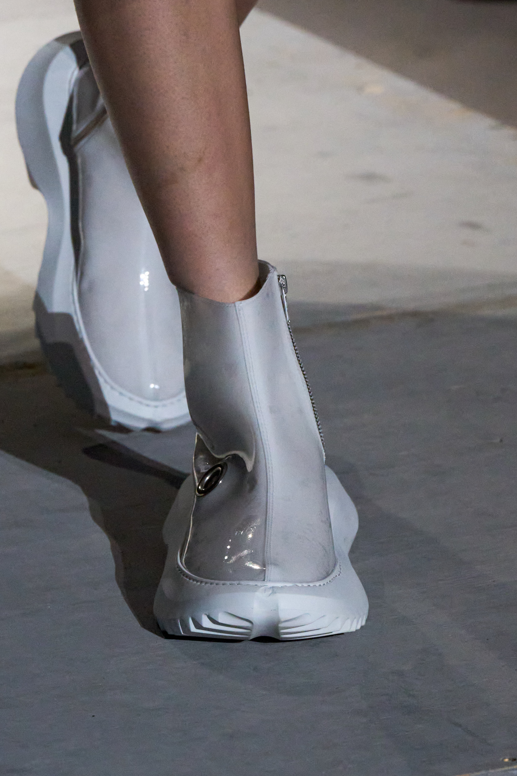 Comme Des Garcons Spring 2025 Fashion Show Details