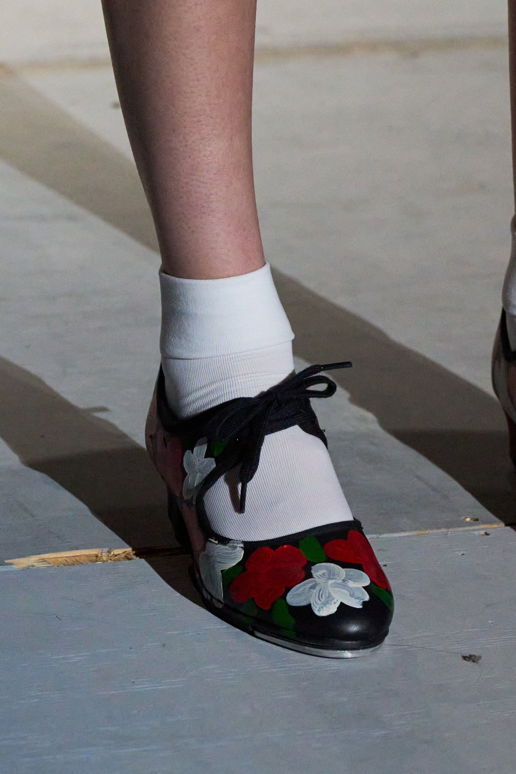 Comme Des Garcons Spring 2025 Fashion Show Details