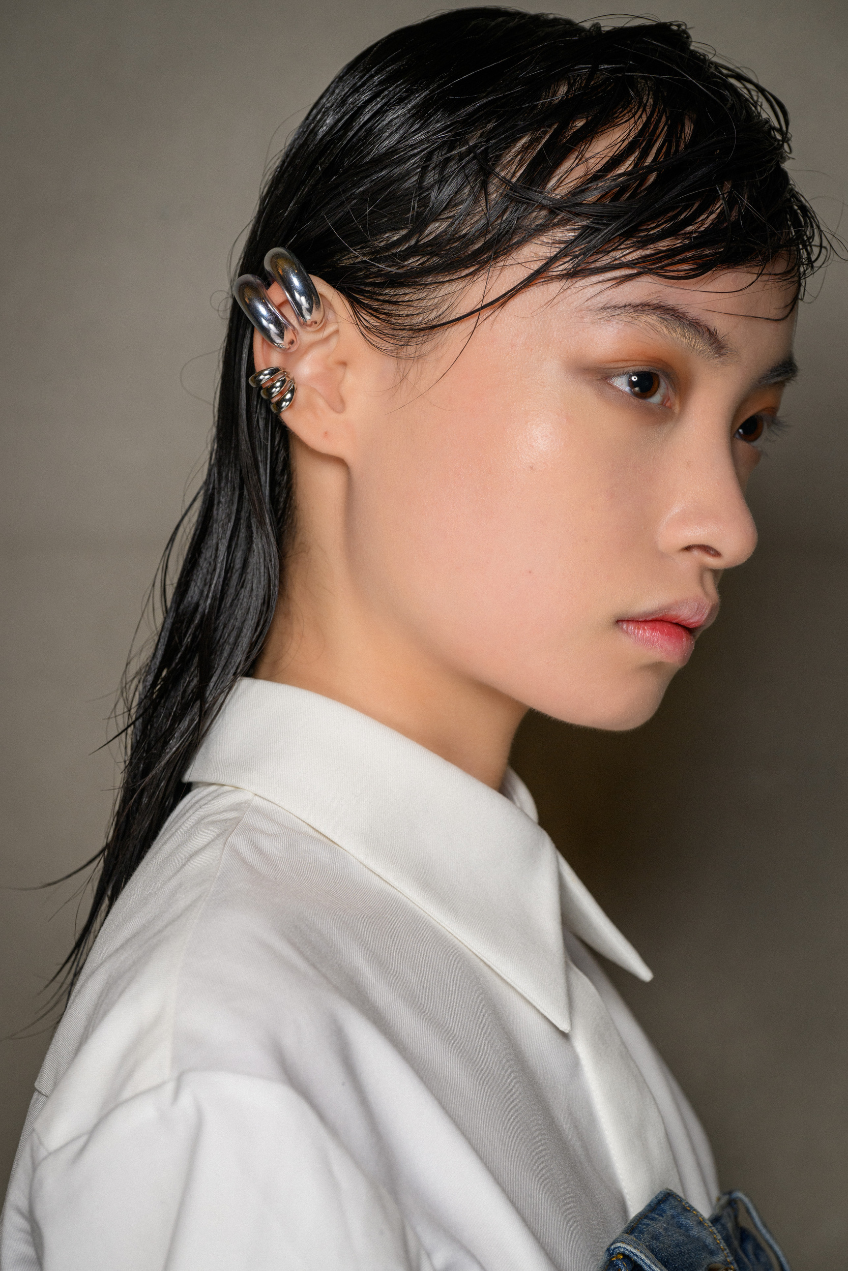 Phan Dang Hoang Spring 2025 Fashion Show Backstage