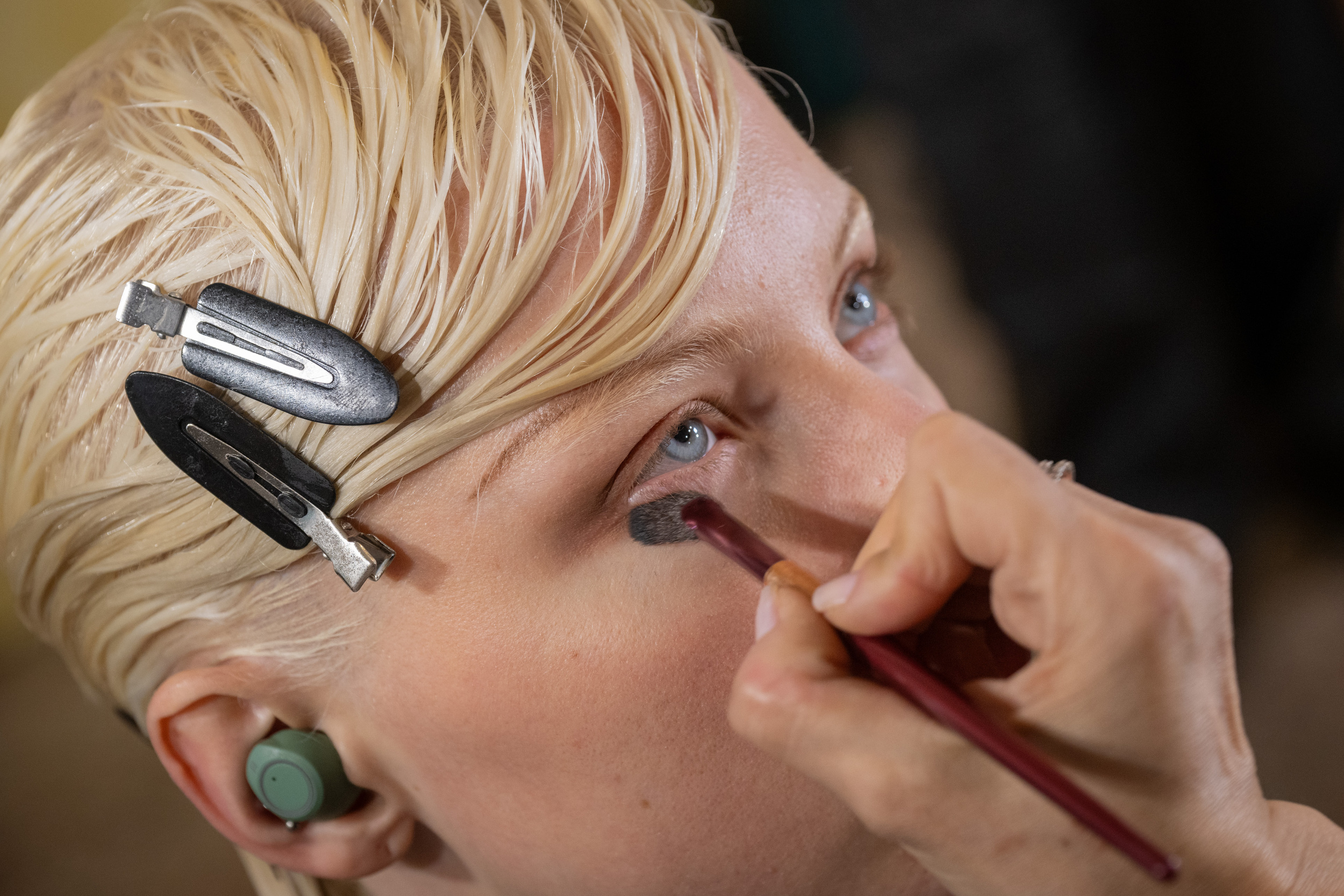 Phan Dang Hoang Spring 2025 Fashion Show Backstage