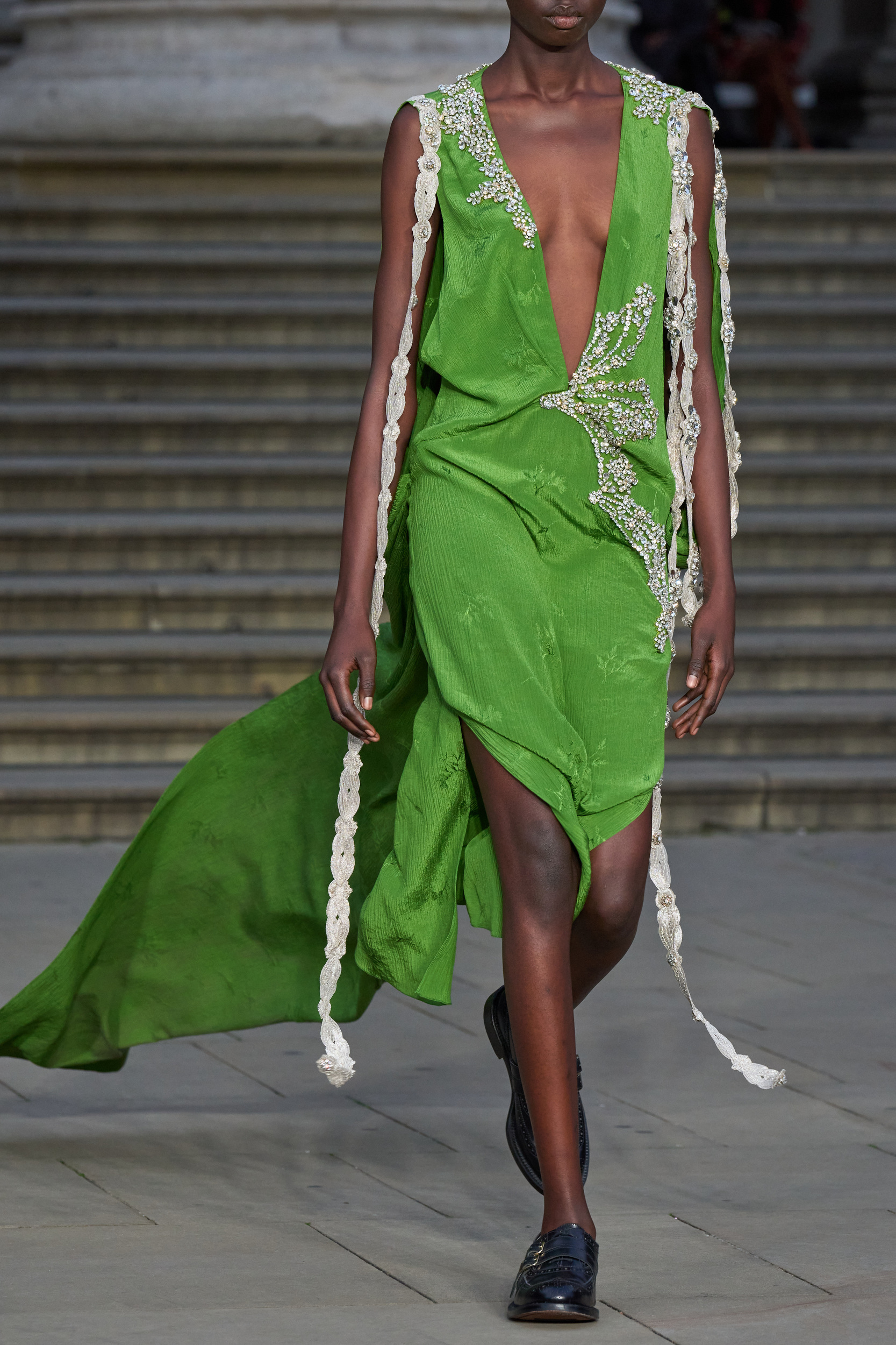 Erdem Spring 2025 Fashion Show Details