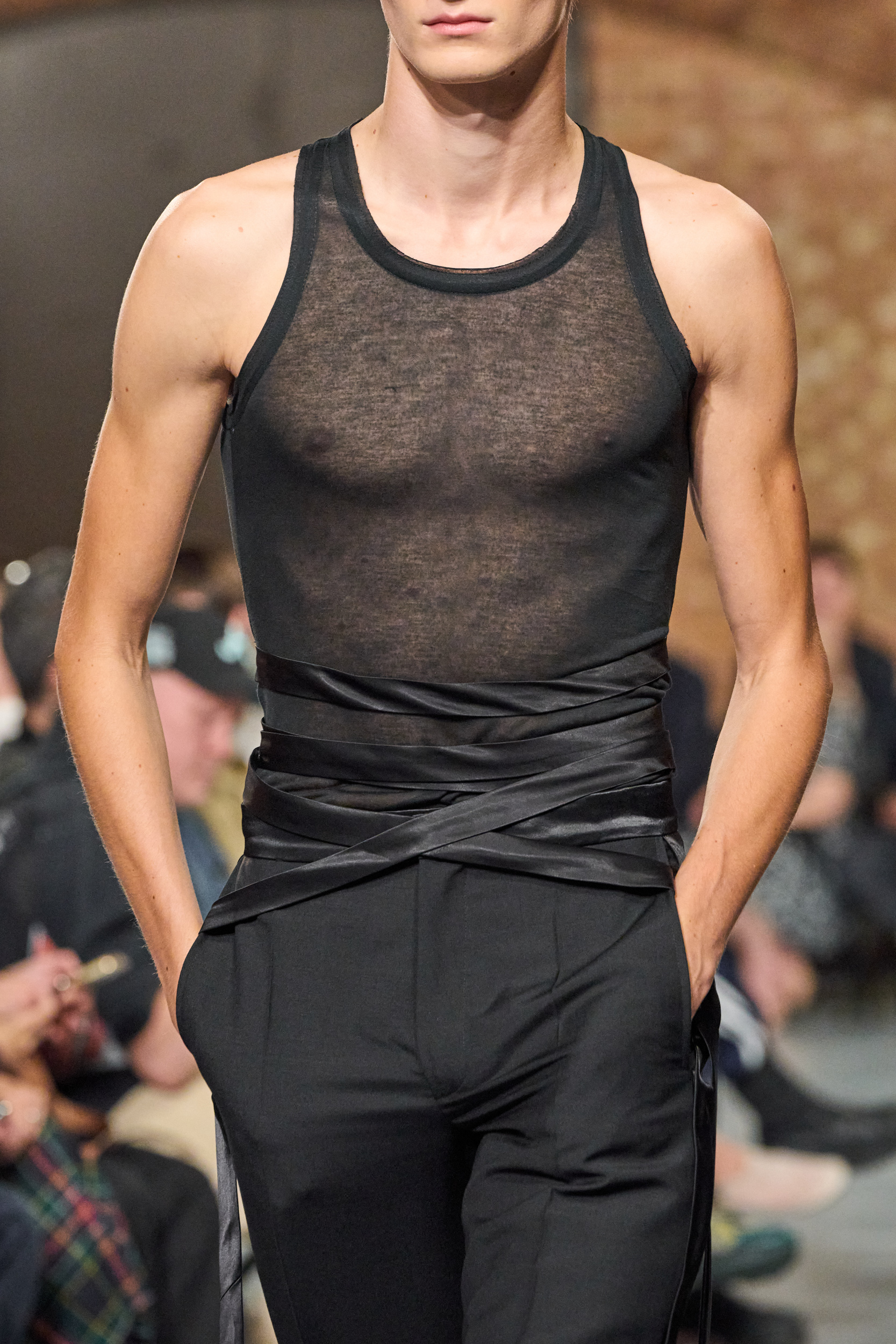 Aaron Esh Spring 2025 Fashion Show Details