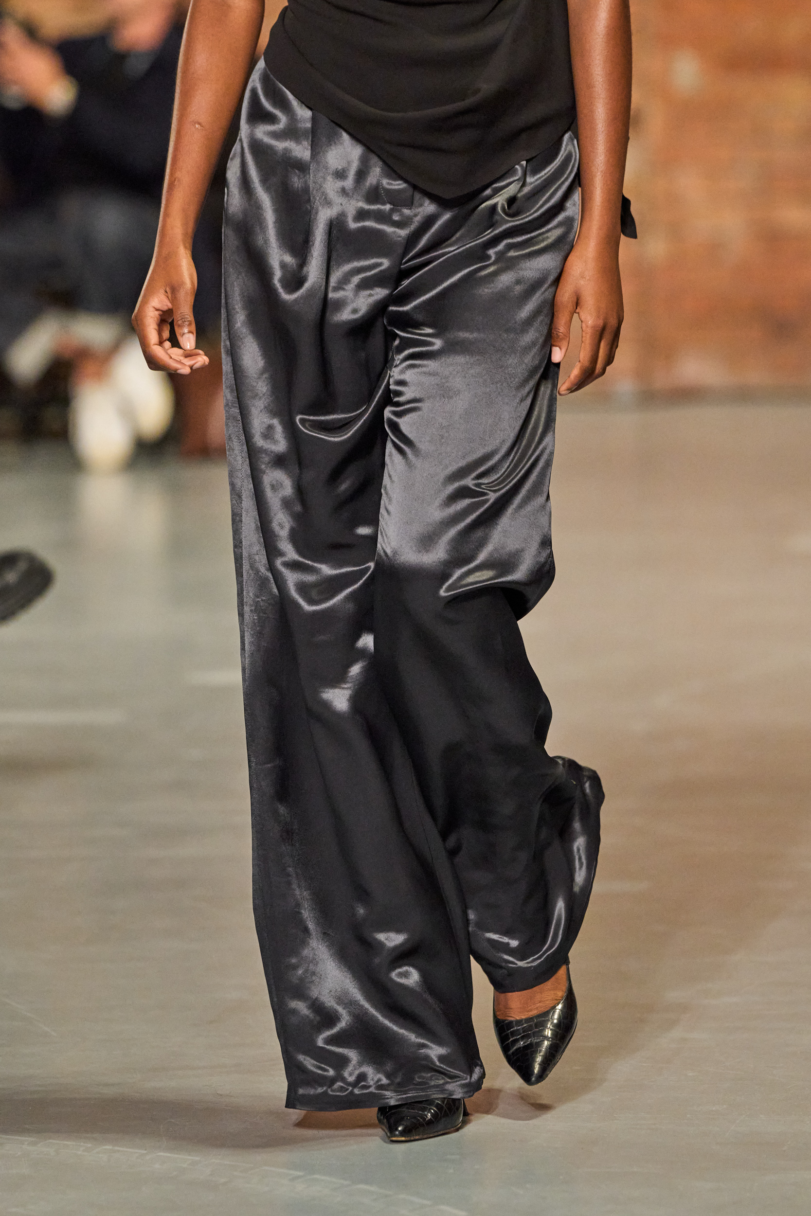 Aaron Esh Spring 2025 Fashion Show Details