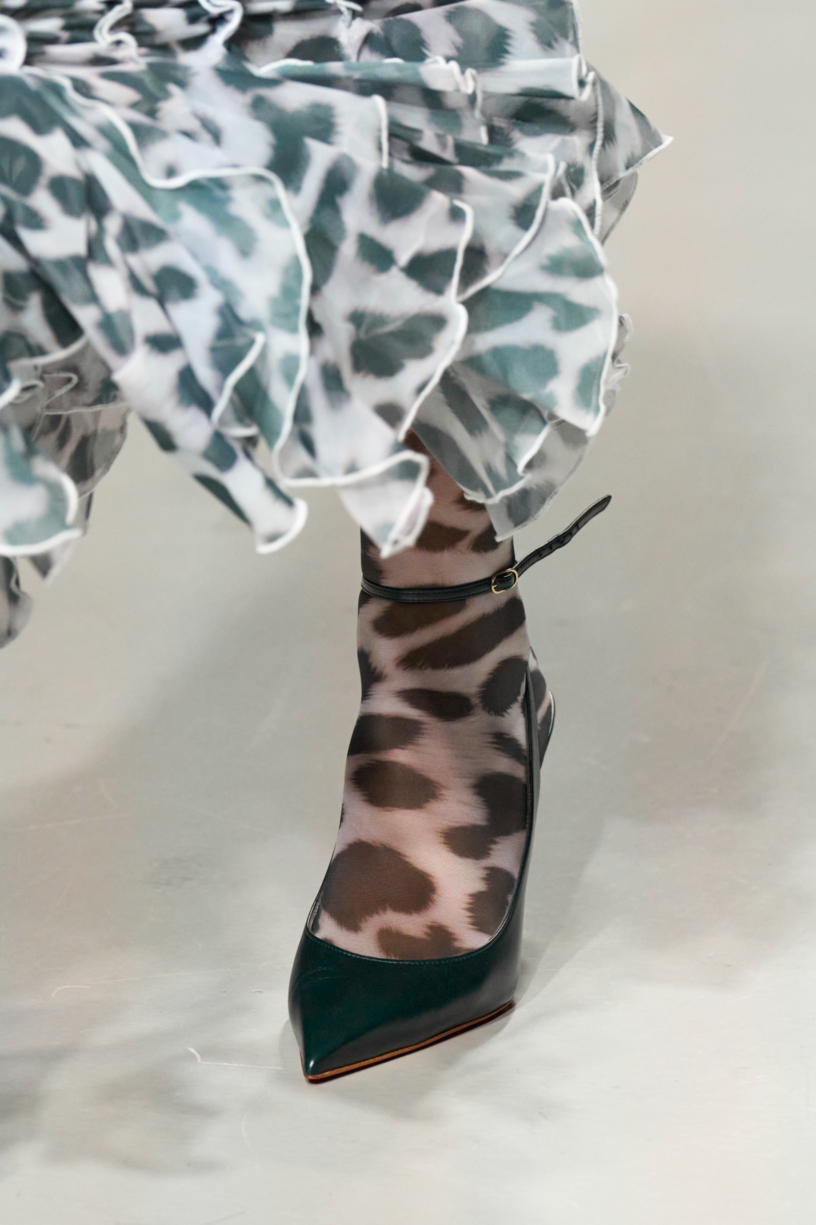 Ester Manas Spring 2025 Fashion Show Details